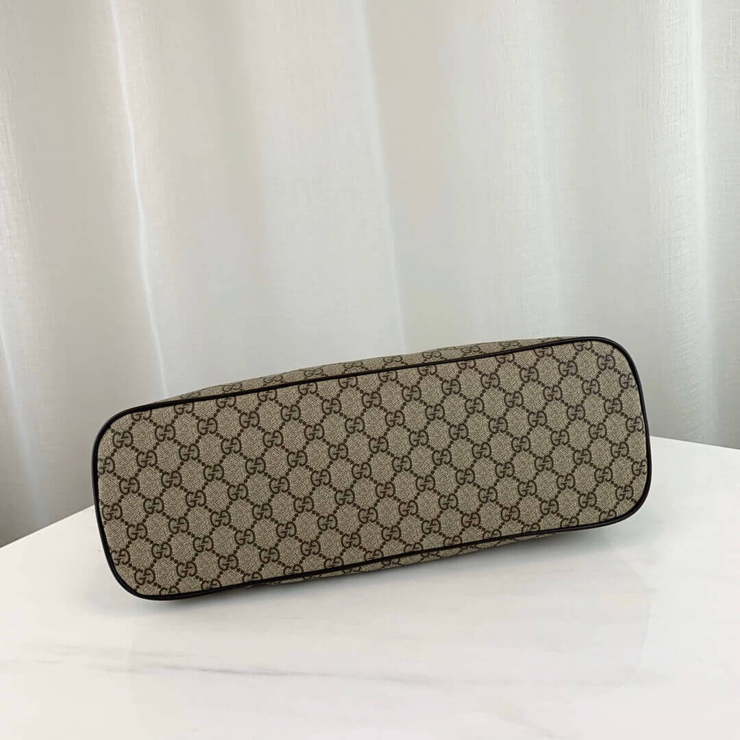 Gucci GG Supreme Zip Medium Tote Bag 353437