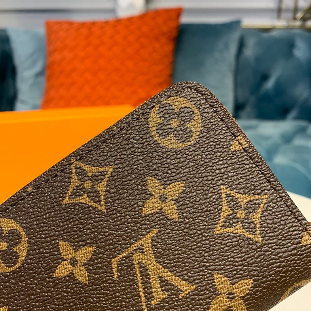 Louis Vuitton Vivienne Zippy Coin Purse M60067