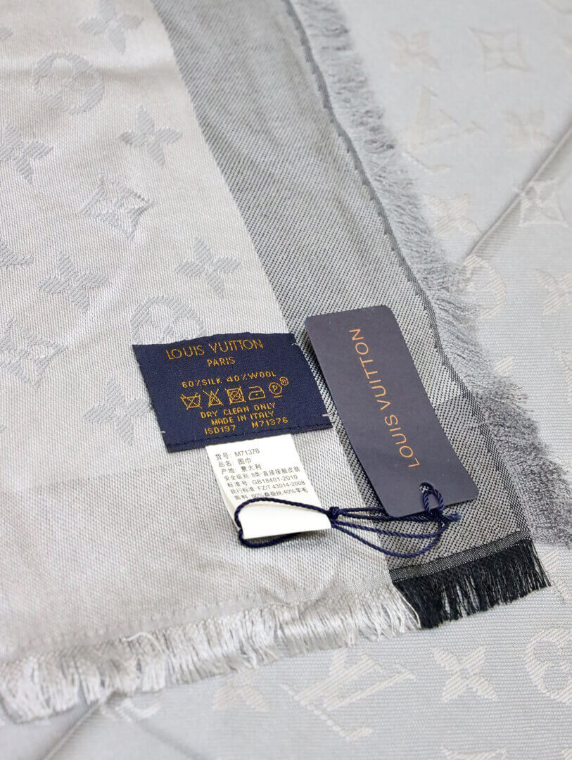 Louis Vuitton On The Edge Monogram Shawl M76371 M76372 M76465
