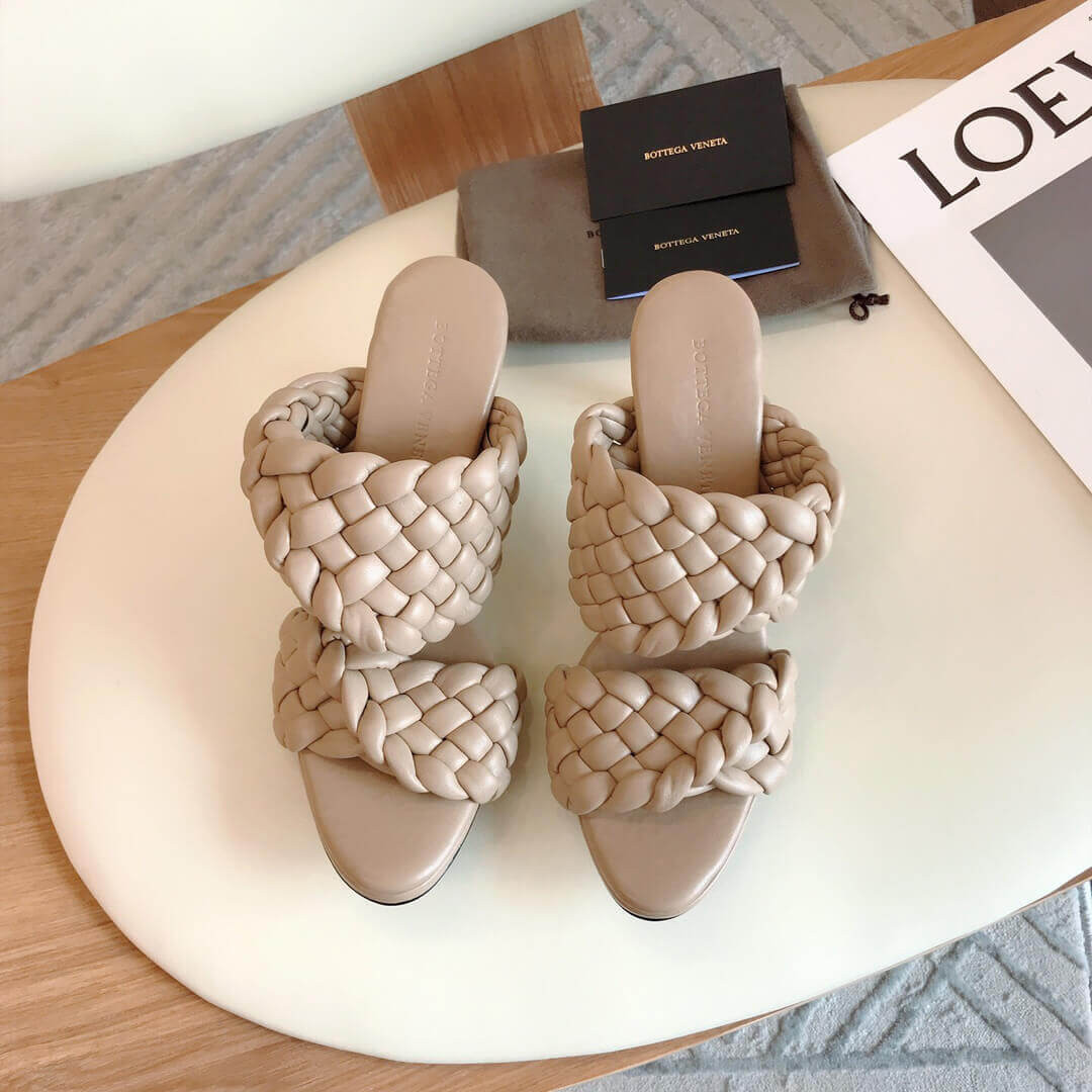 Bottega Veneta BV Curve Sandals 621213 Tapioca