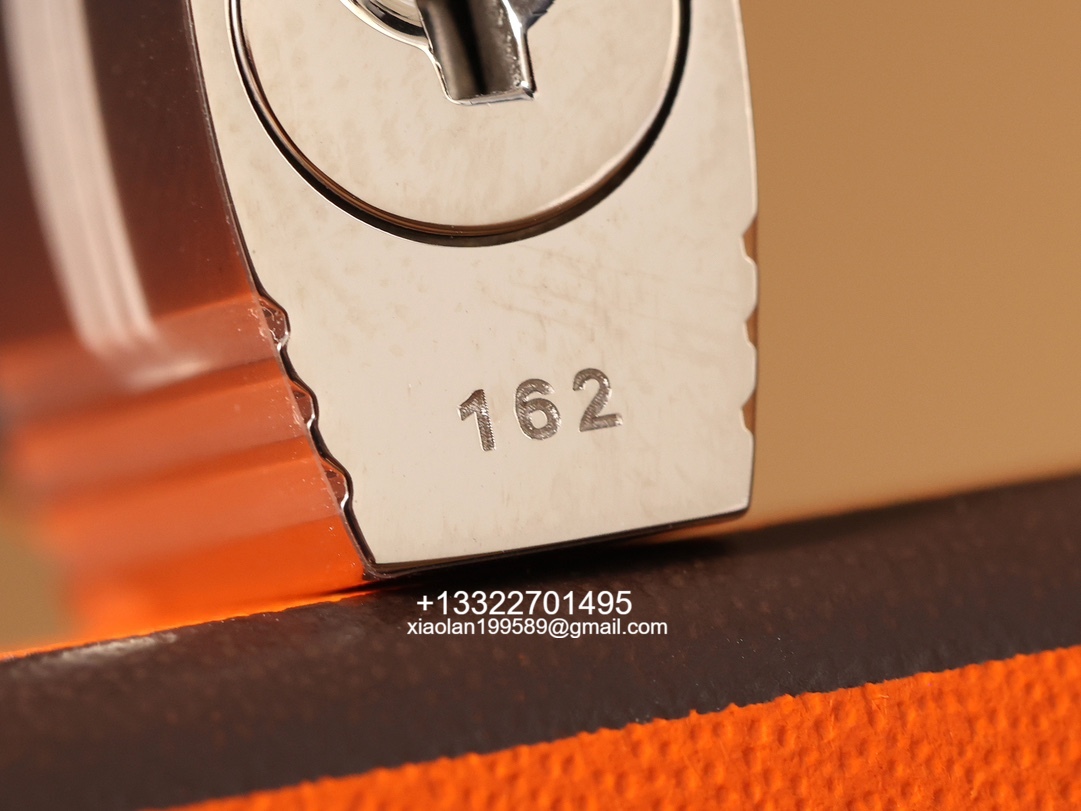 Hermès Kelly Handbag in Gold Brown Epsom Cowhide Leather, Purely Handcrafted, High-End Customization Edition