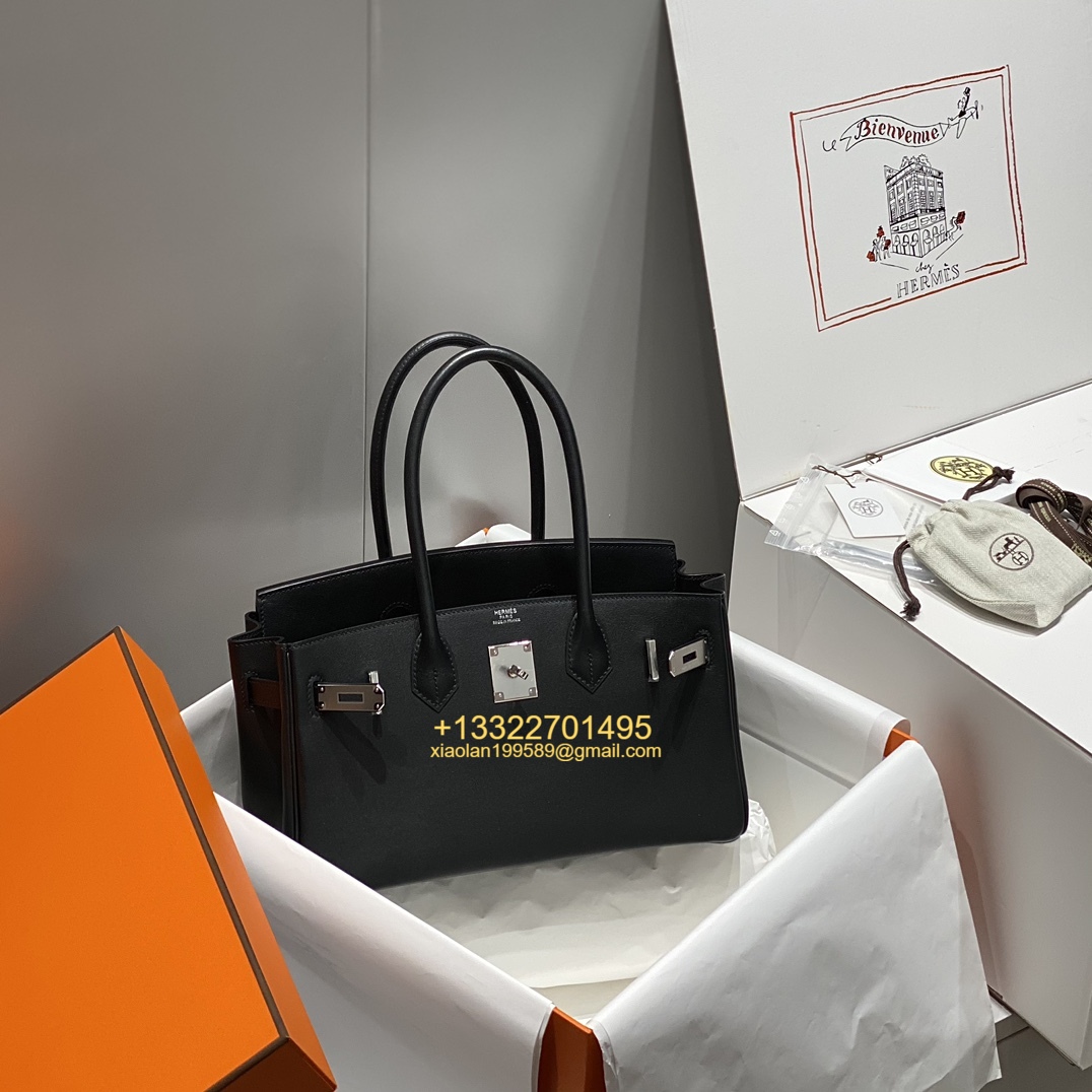 Hermès Shoulder Birkin 29 in Black Crafted with Hermès' signature Evercolor Leather, Synchronize with Boutique, Purely Handcrafted with Waxed Thread Stitching, Pure Steel Hardware, High-End Customization