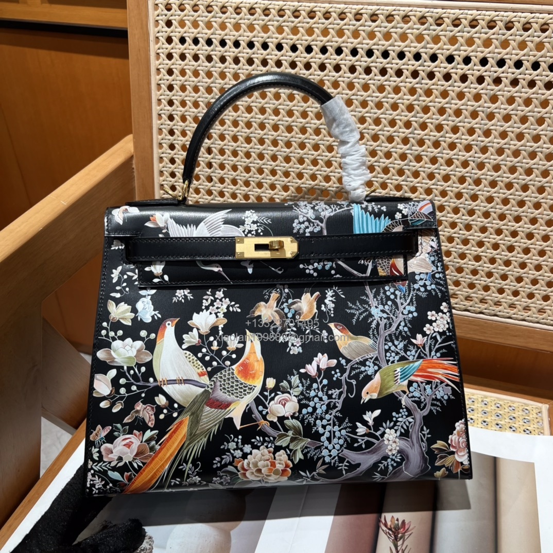 Hermès Kelly 25/28/32cm in Box leather, fully hand-stitched with waxed thread, haute couture custom-made.