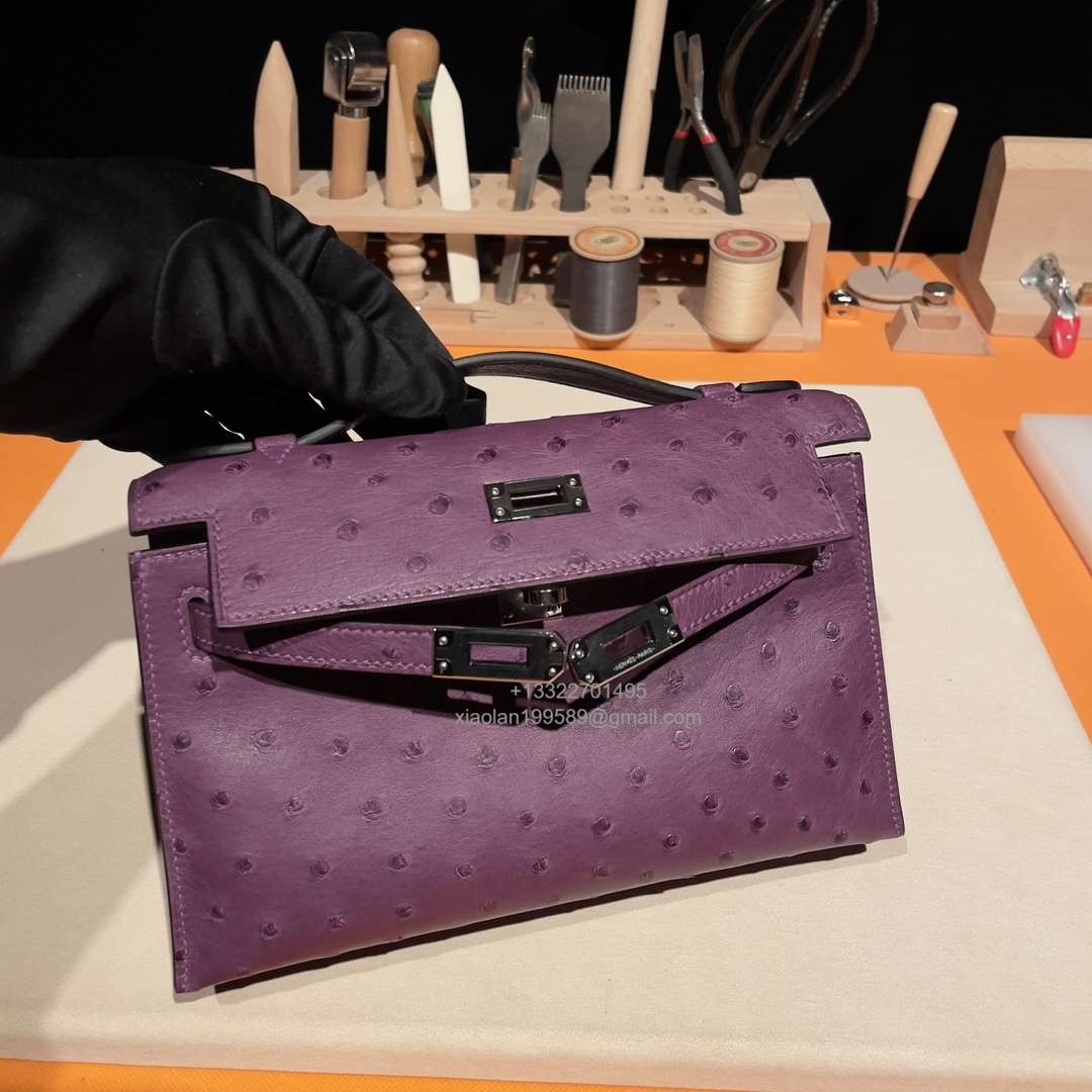 Hermès Kelly Pochette Clutch Bag, South African KK ostrich leather, fully handmade haute couture – Anemone Purple