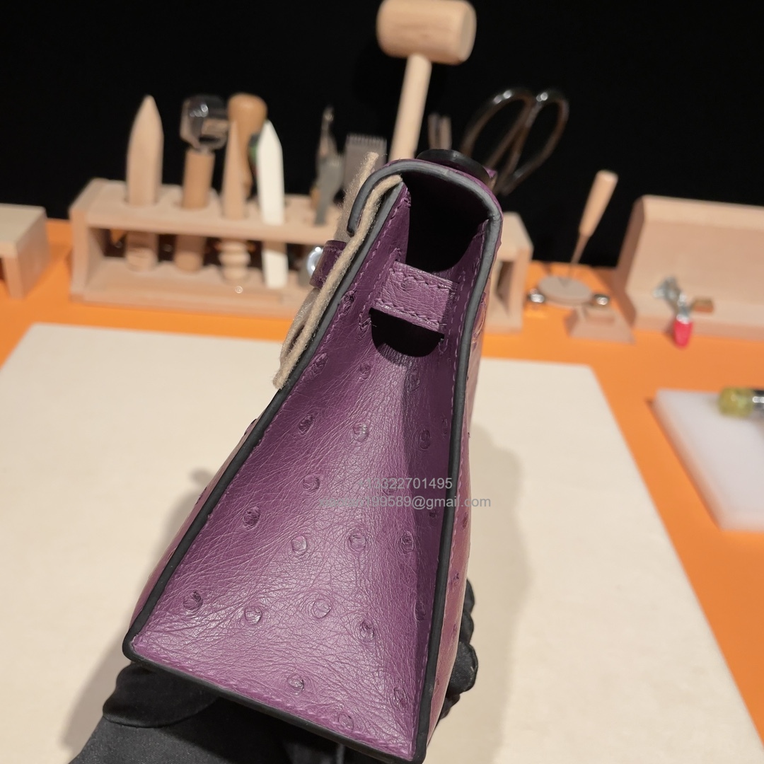 Hermès Kelly Pochette Clutch Bag, South African KK ostrich leather, fully handmade haute couture – Anemone Purple