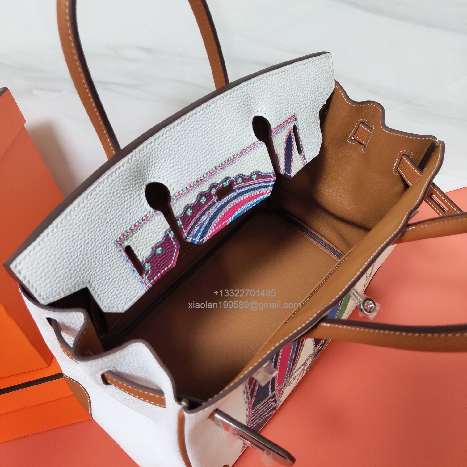 Hermès Birkin 25/30/35cm VIP Private Custom Handcrafted Bag in Togo Leather with Hand-Painted Design.