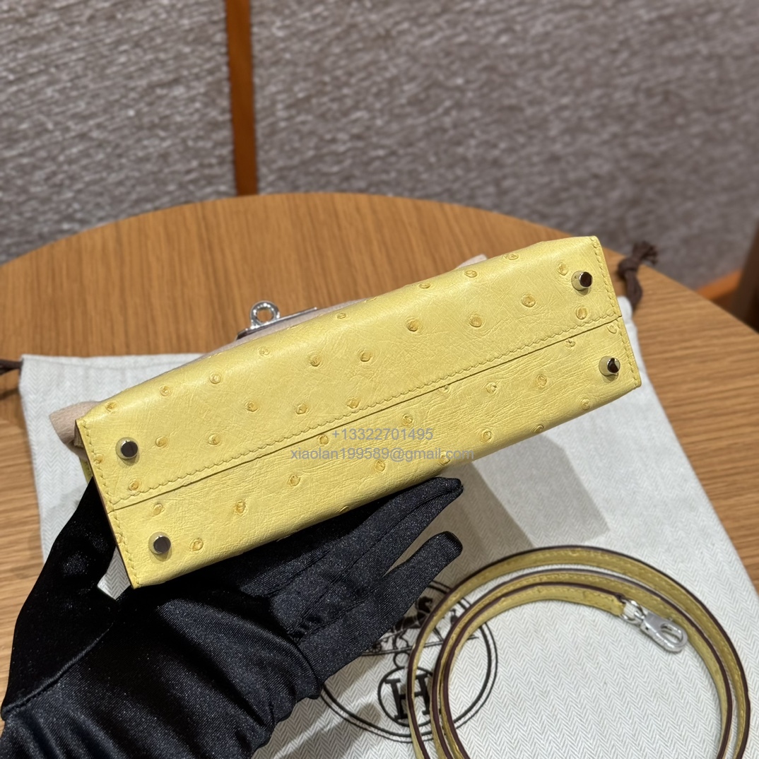 Hermès Mini Kelly Sellier II 20 in Ostrich Leather  9R/Lime