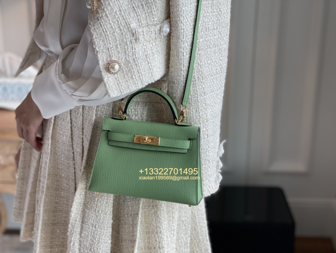 Hermès Mini Kelly II Handbag in Avocado Green Made from French Lambskin, Purely Handcrafted, High-End Customization Edition