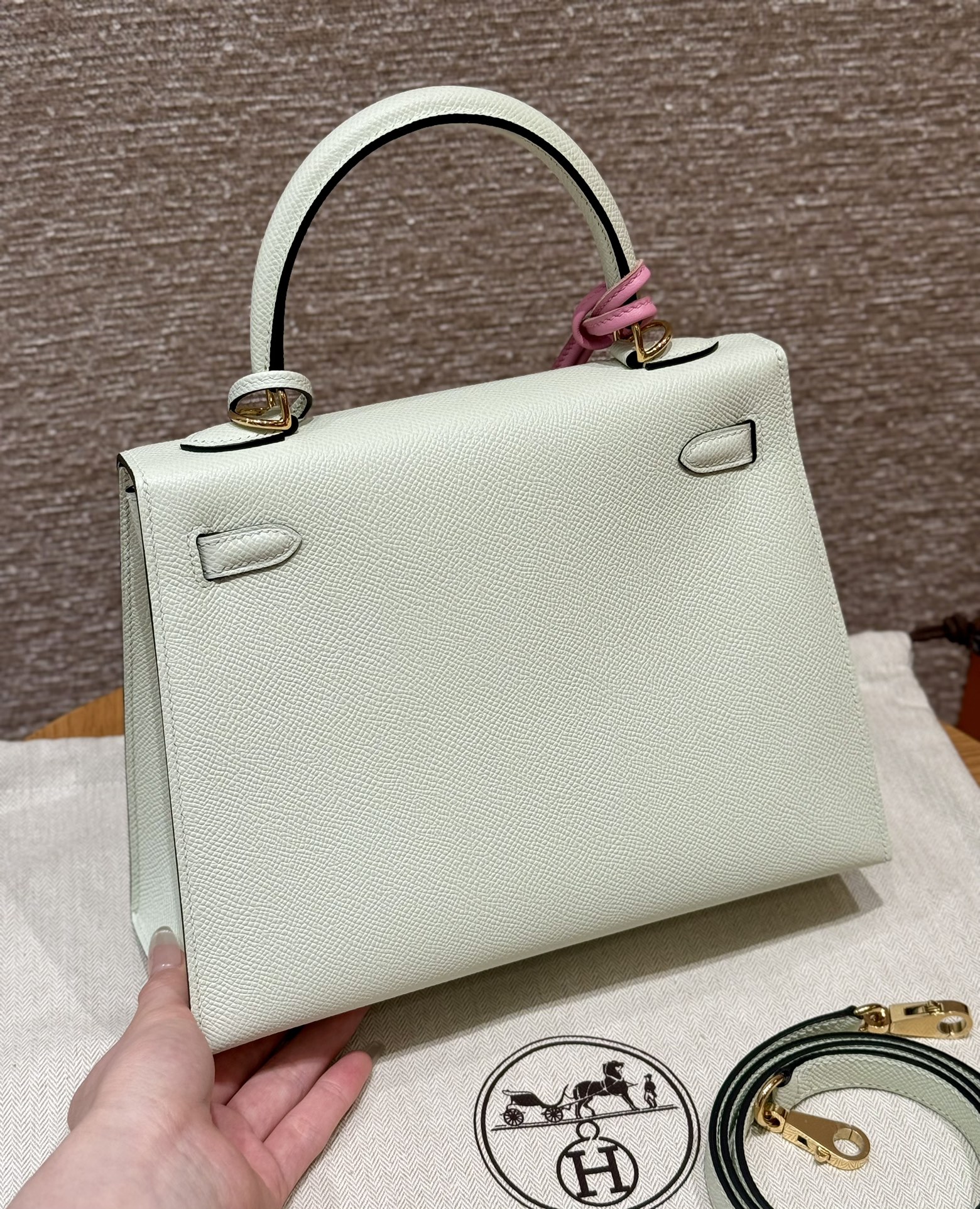 Hermès Kelly Handbag in Vert Fizz  Epsom Cowhide Leather, Purely Handcrafted, High-End Customization Edition