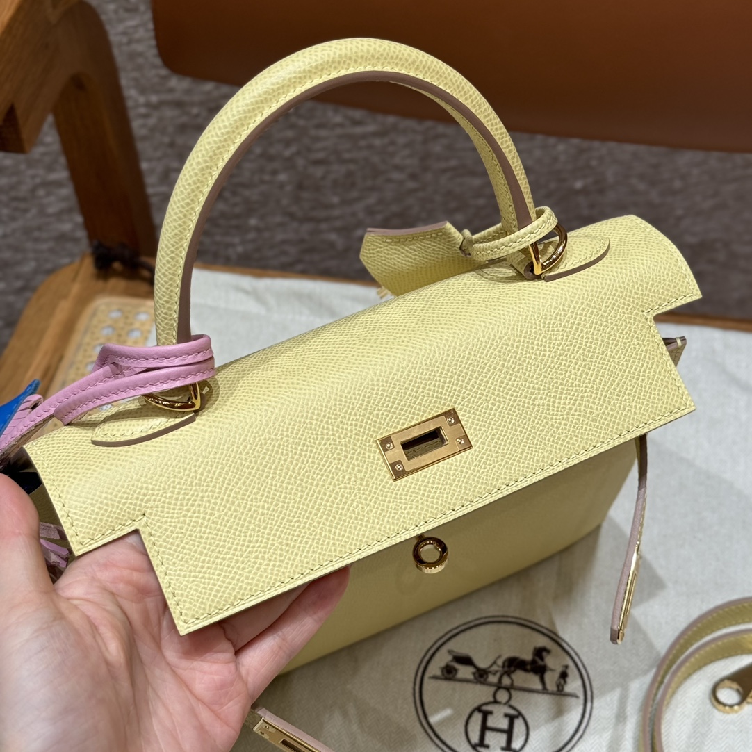 Hermès Kelly Handbag in Chick Yellow  Epsom Cowhide Leather, Purely Handcrafted, High-End Customization Edition