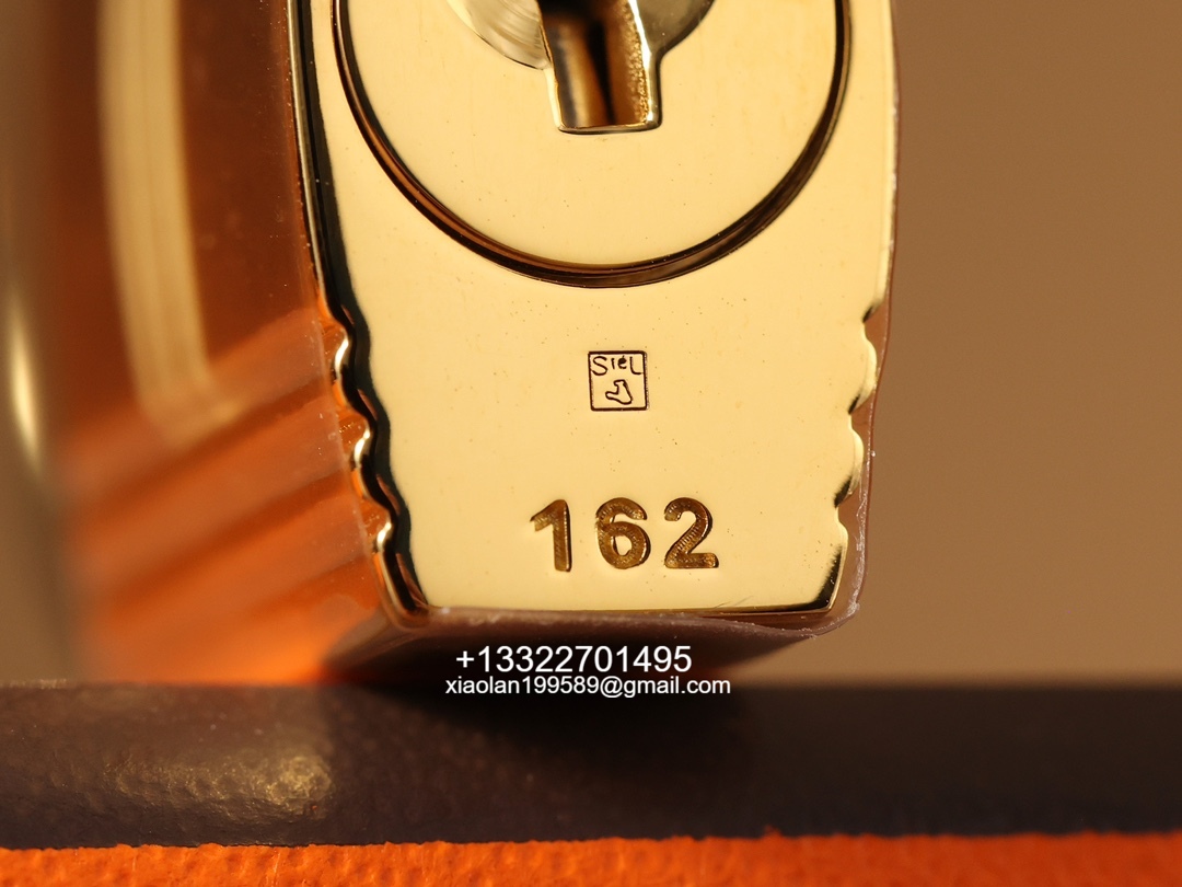 Hermès Kelly Handbag in Gold Brown Epsom Cowhide Leather, Purely Handcrafted, High-End Customization Edition