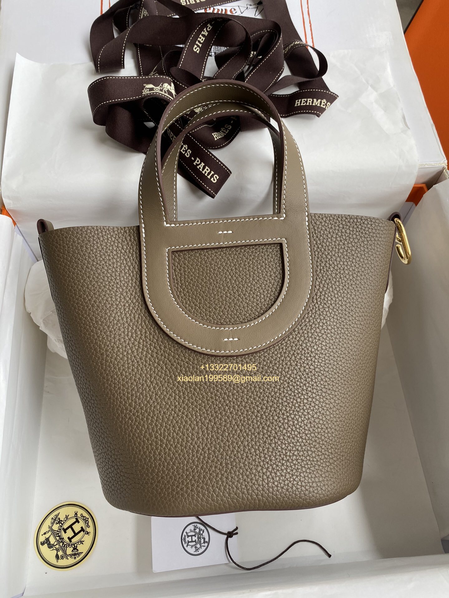 Hermès In-The-Loop 18/23 Bag in Taurillon Clemence (TC) and Swift Leather, Hand-stitched with Beeswax Thread, High-end Customization. Color: Elephant Grey.