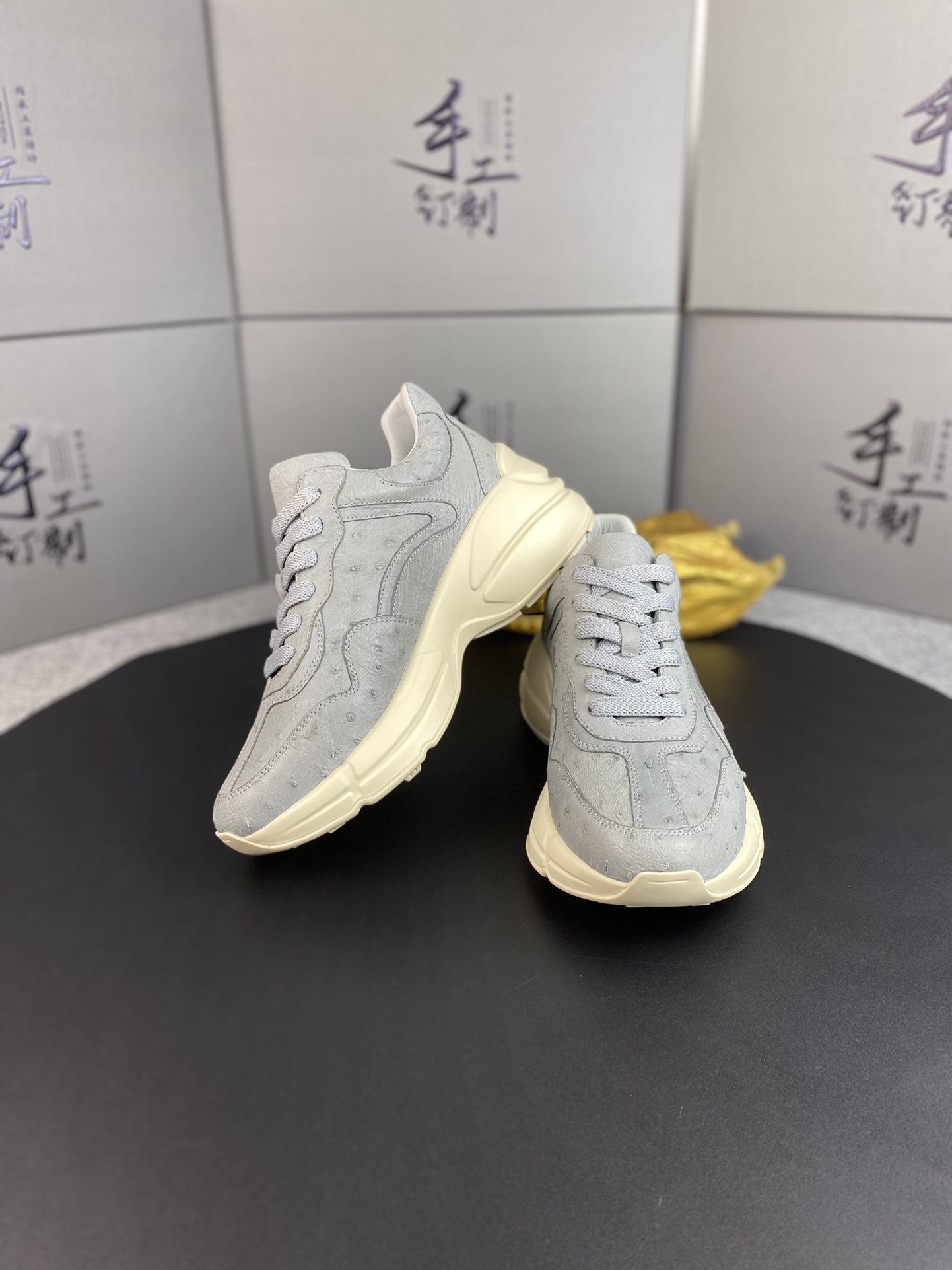 Handcrafted Luxury Private Customization High-Quality Ostrich Leather Sneakers