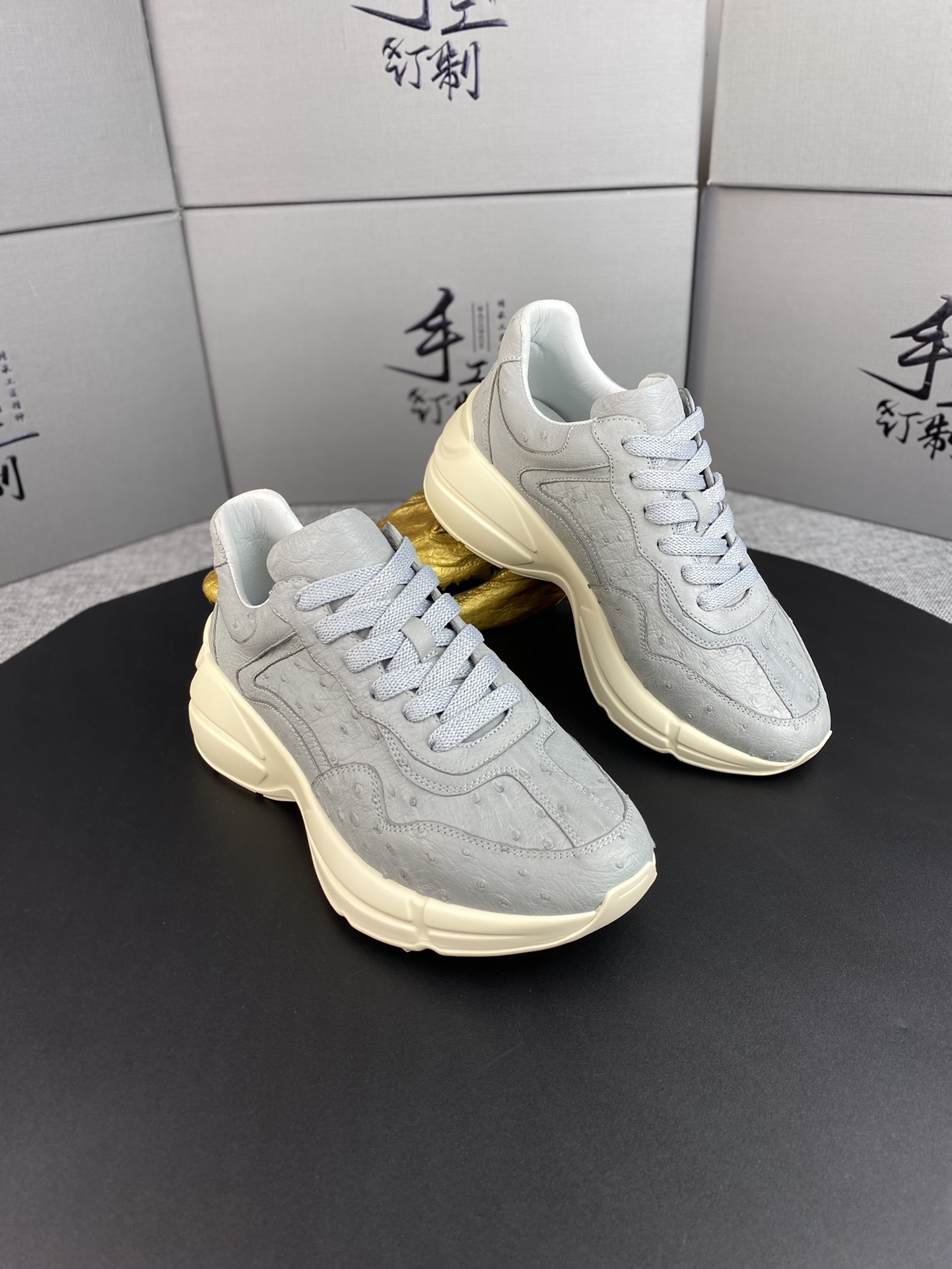 Handcrafted Luxury Private Customization High-Quality Ostrich Leather Sneakers
