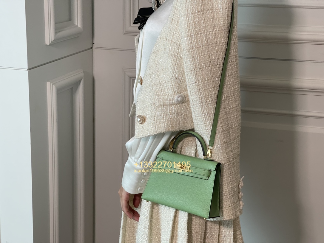 Hermès Mini Kelly II Handbag in Avocado Green Made from French Lambskin, Purely Handcrafted, High-End Customization Edition