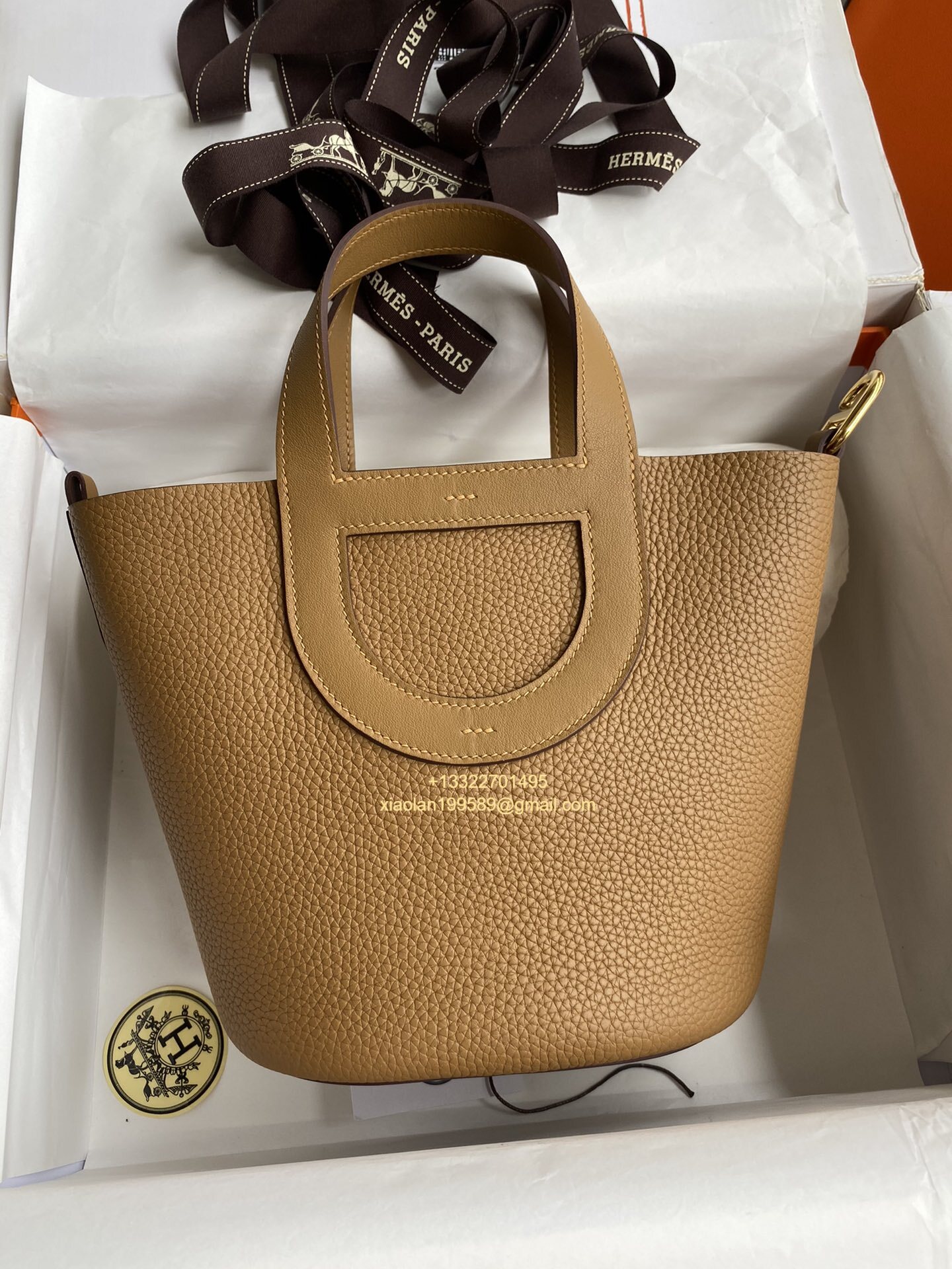 Hermès In-The-Loop 18/23 Bag in Taurillon Clemence (TC) and Swift Leather, Hand-stitched with Beeswax Thread, High-end Customization. Color: Biscuit.