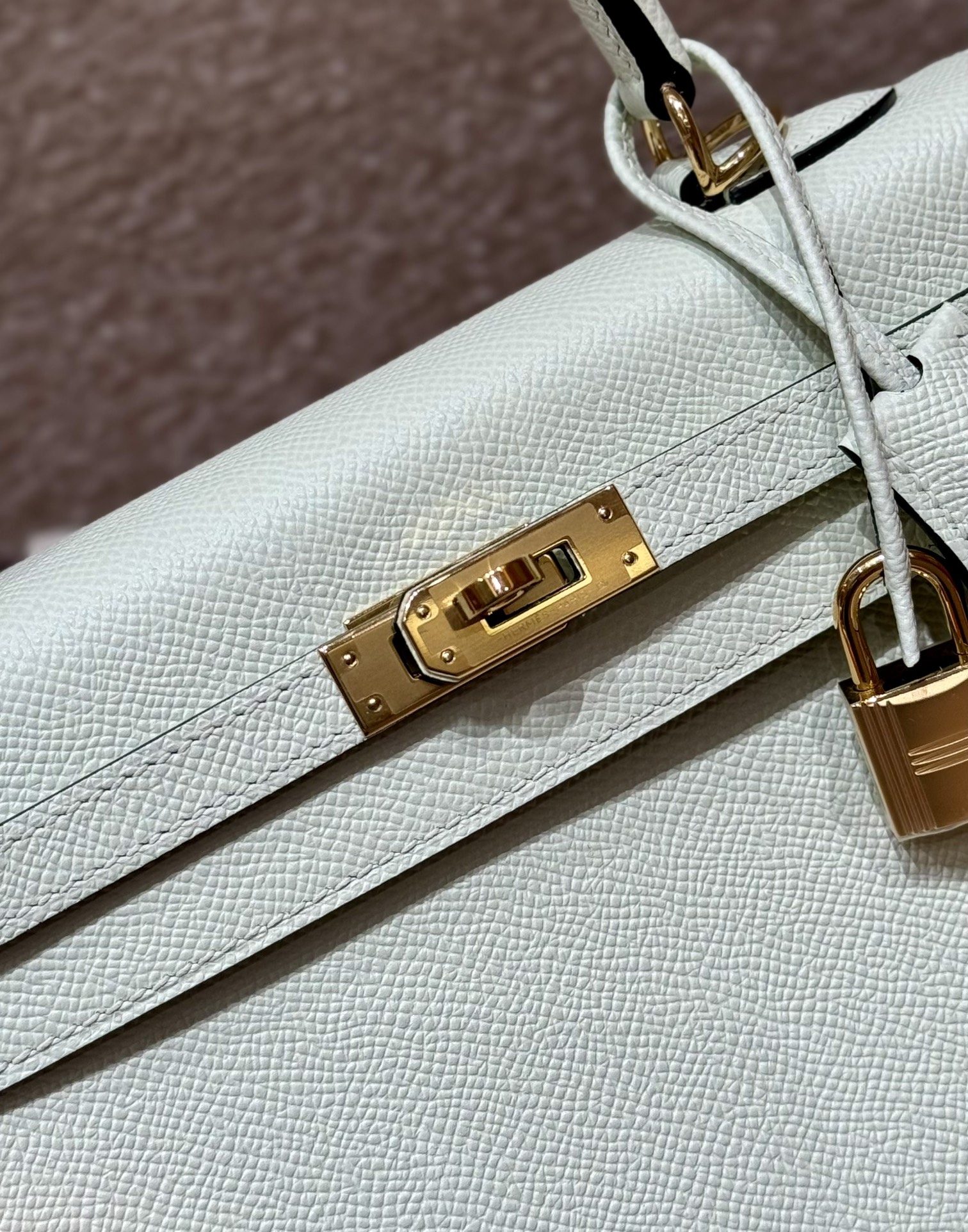 Hermès Kelly Handbag in Vert Fizz  Epsom Cowhide Leather, Purely Handcrafted, High-End Customization Edition