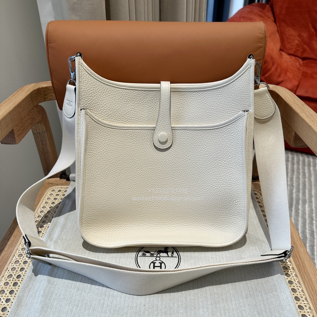 Hermès Evelyne Bag in Clemence Leather, Premium Handcrafted Customization – Milky White.