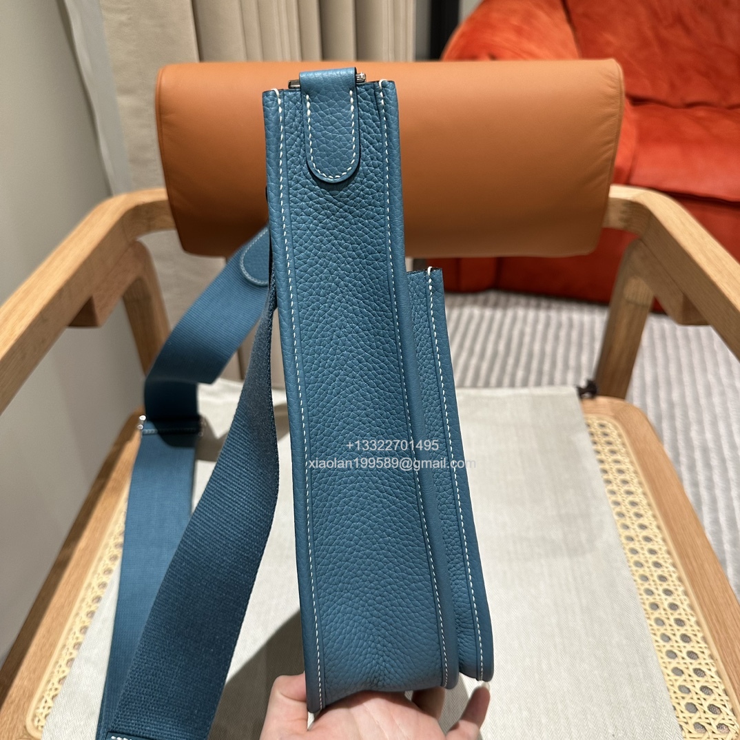 Hermès Evelyne Bag in Clemence Leather, Premium Handcrafted Customization – Denim Blue.