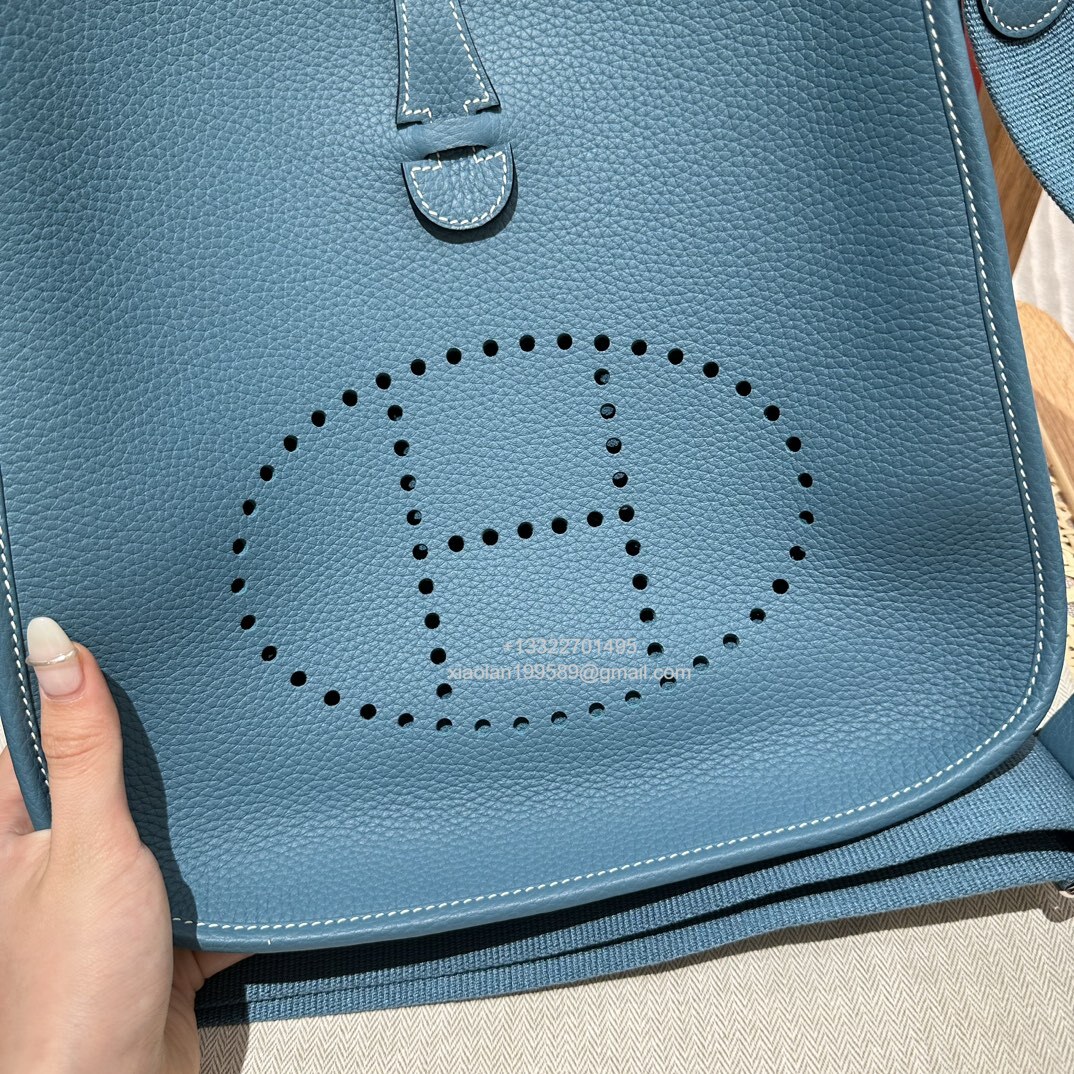 Hermès Evelyne Bag in Clemence Leather, Premium Handcrafted Customization – Denim Blue.