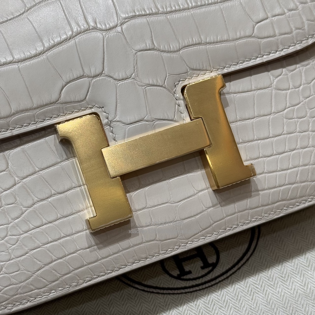 Hermès Constance 18/24cm in Crocodile Leather, Premium Handmade Customization-Concrete Grey