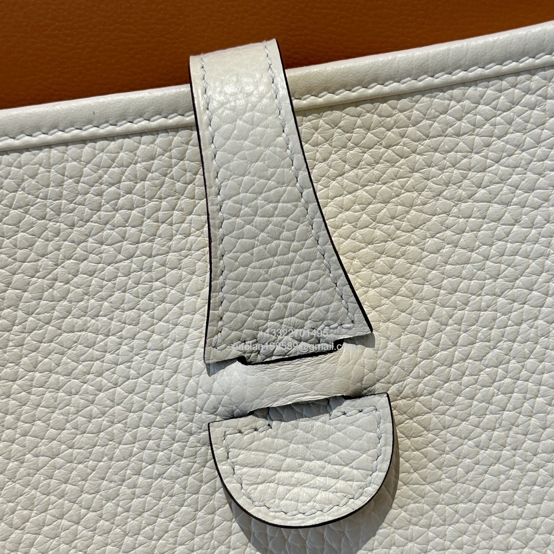 Hermès Evelyne Bag in Clemence Leather, Premium Handcrafted Customization – Milky White.