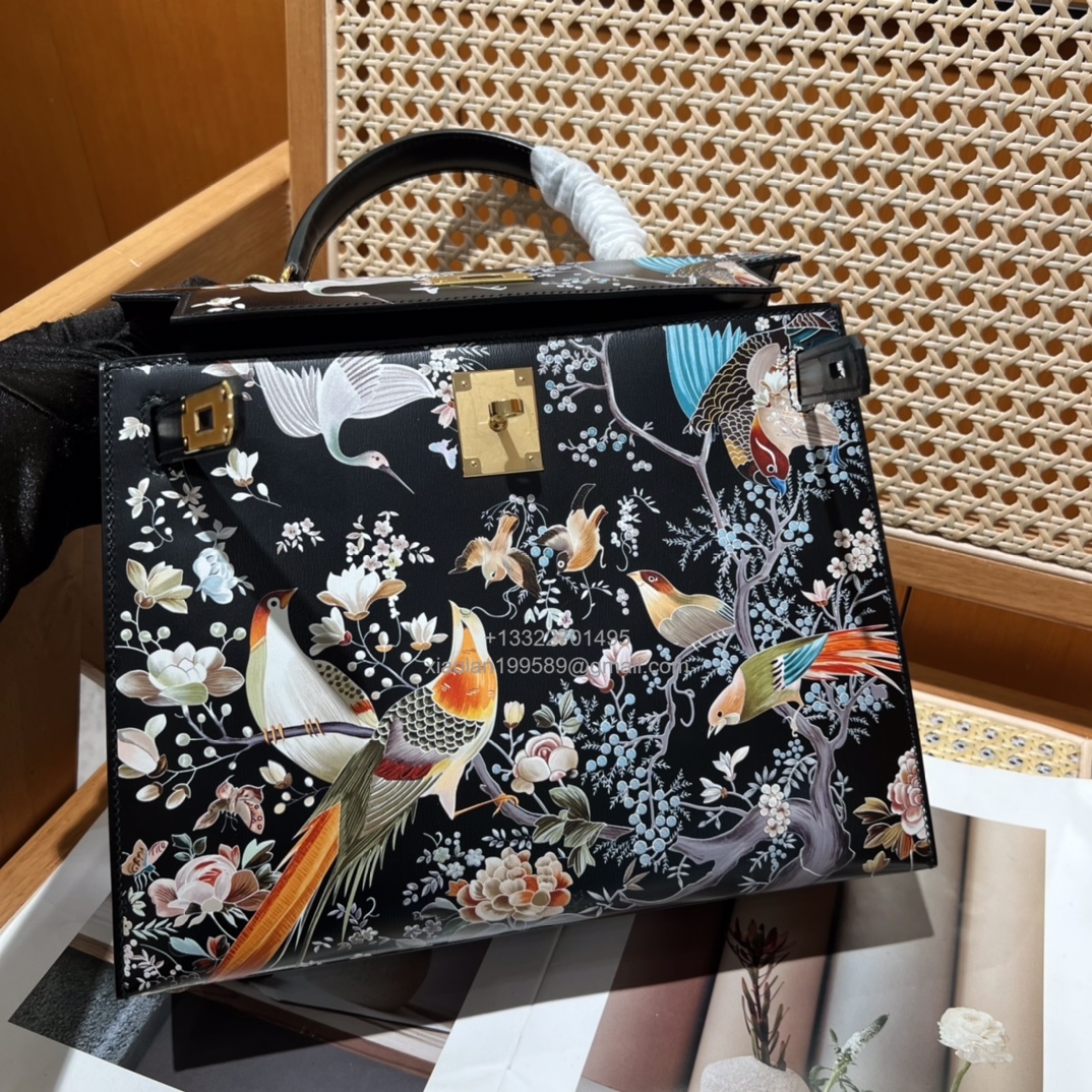 Hermès Kelly 25/28/32cm in Box leather, fully hand-stitched with waxed thread, haute couture custom-made.