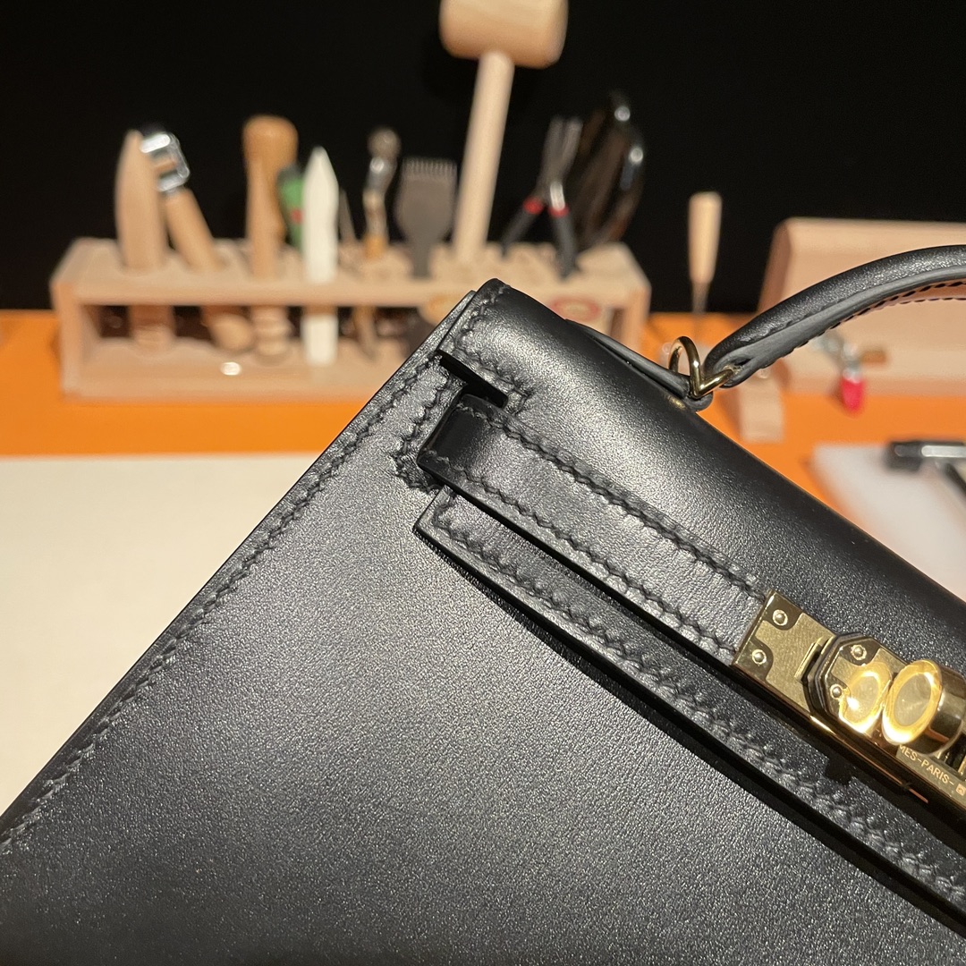 Hermès Mini Kelly II Handbag in Black Made from Box Calf Leather, Purely Handcrafted, High-End Customization Edition