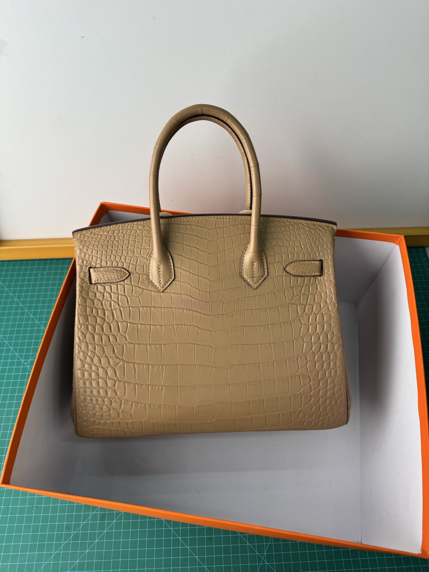 Hermès birkin 25/30/35cm in Crocodile Leather, Fully Handmade Premium Private Customization-Milk Tea Color