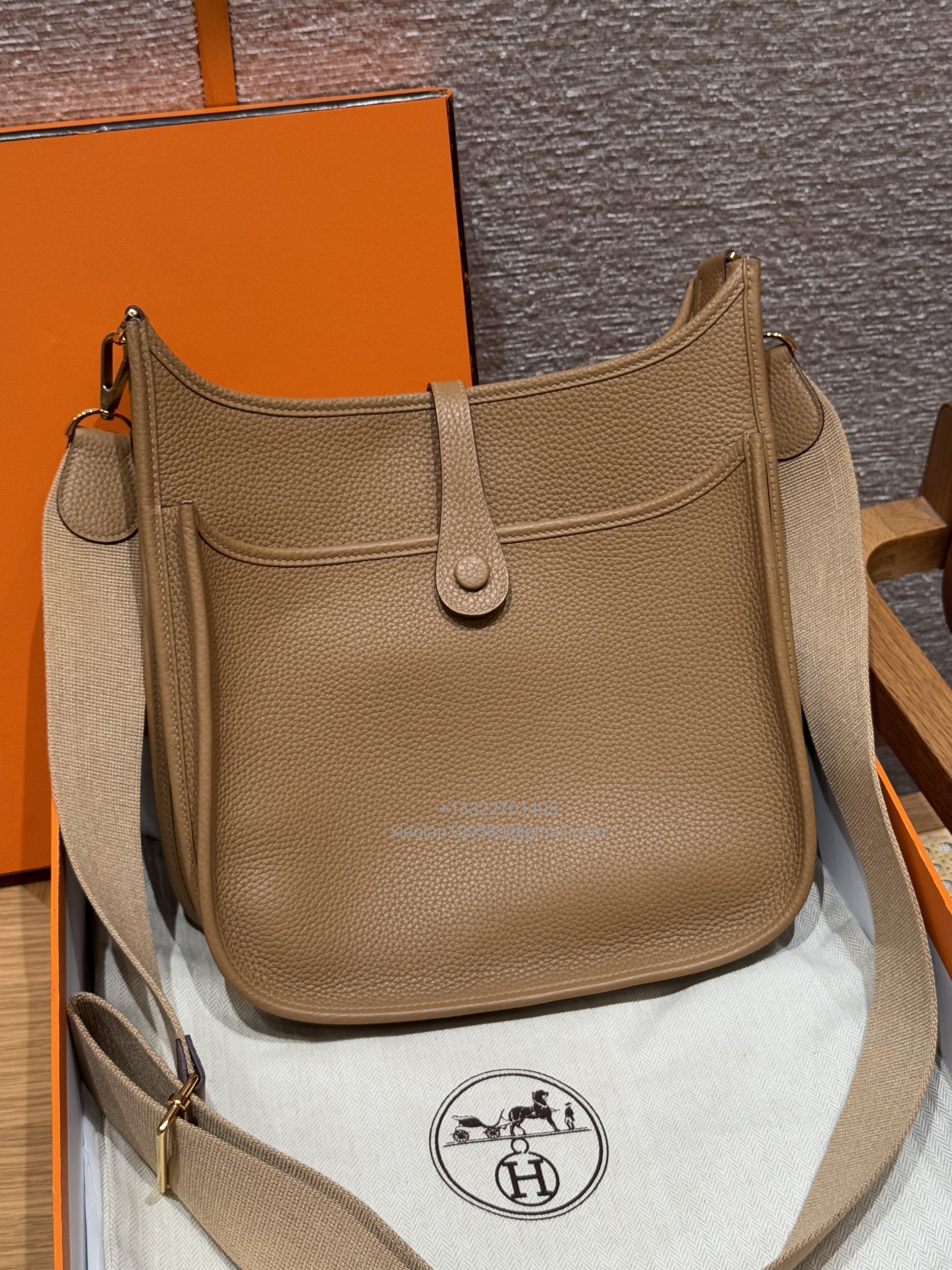 Hermès Evelyne Bag in Clemence Leather, Premium Handcrafted Customization – Biscuit.