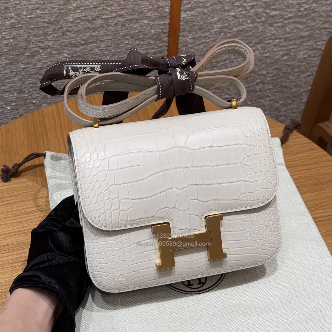 Hermès Constance 18/24cm in Crocodile Leather, Premium Handmade Customization-Concrete Grey