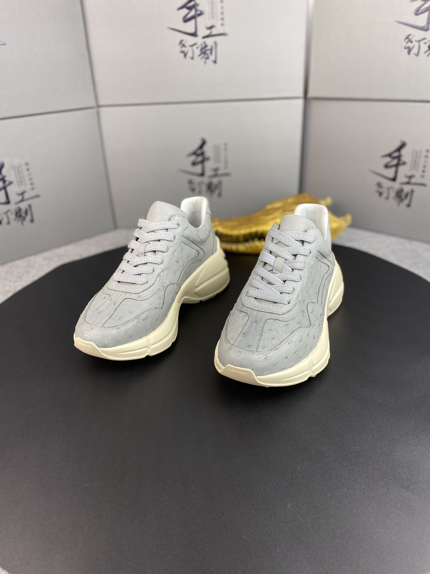 Handcrafted Luxury Private Customization High-Quality Ostrich Leather Sneakers