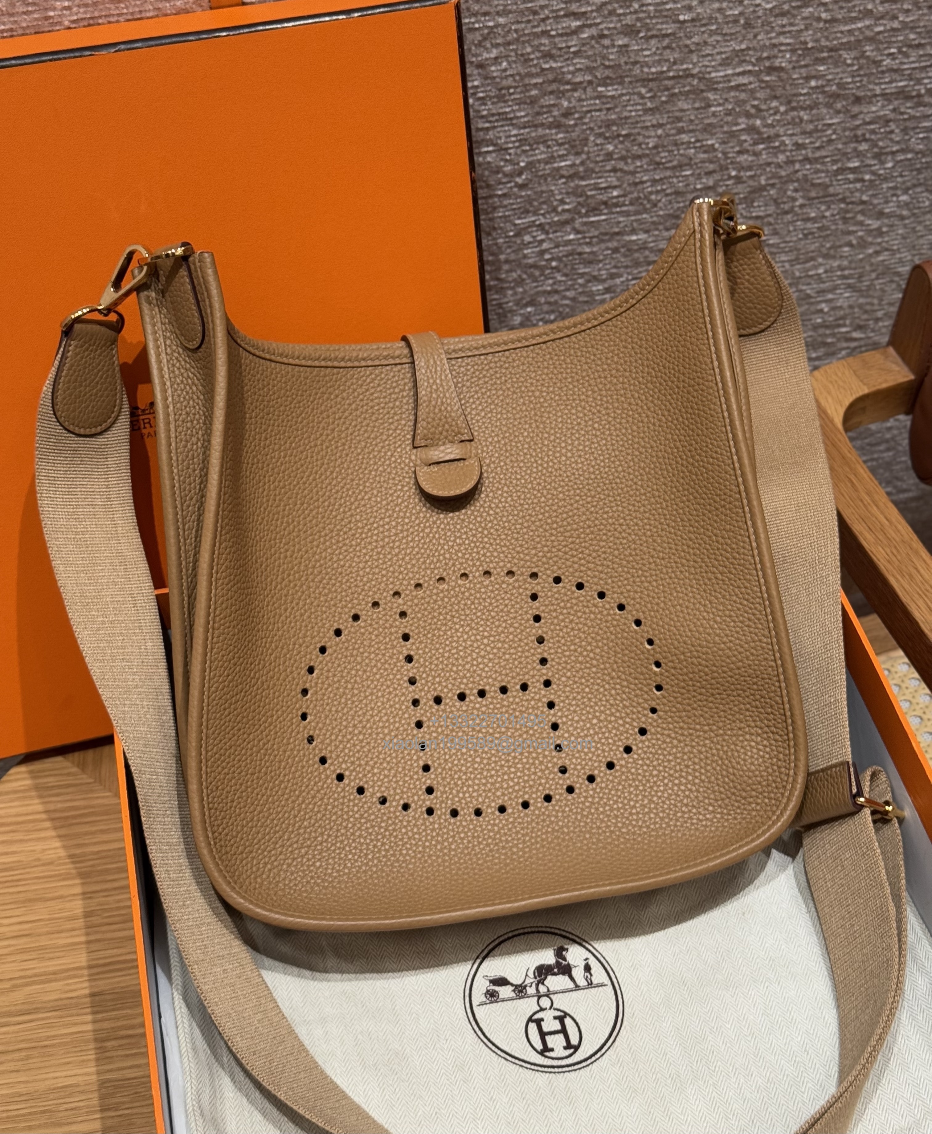Hermès Evelyne Bag in Clemence Leather, Premium Handcrafted Customization – Biscuit.