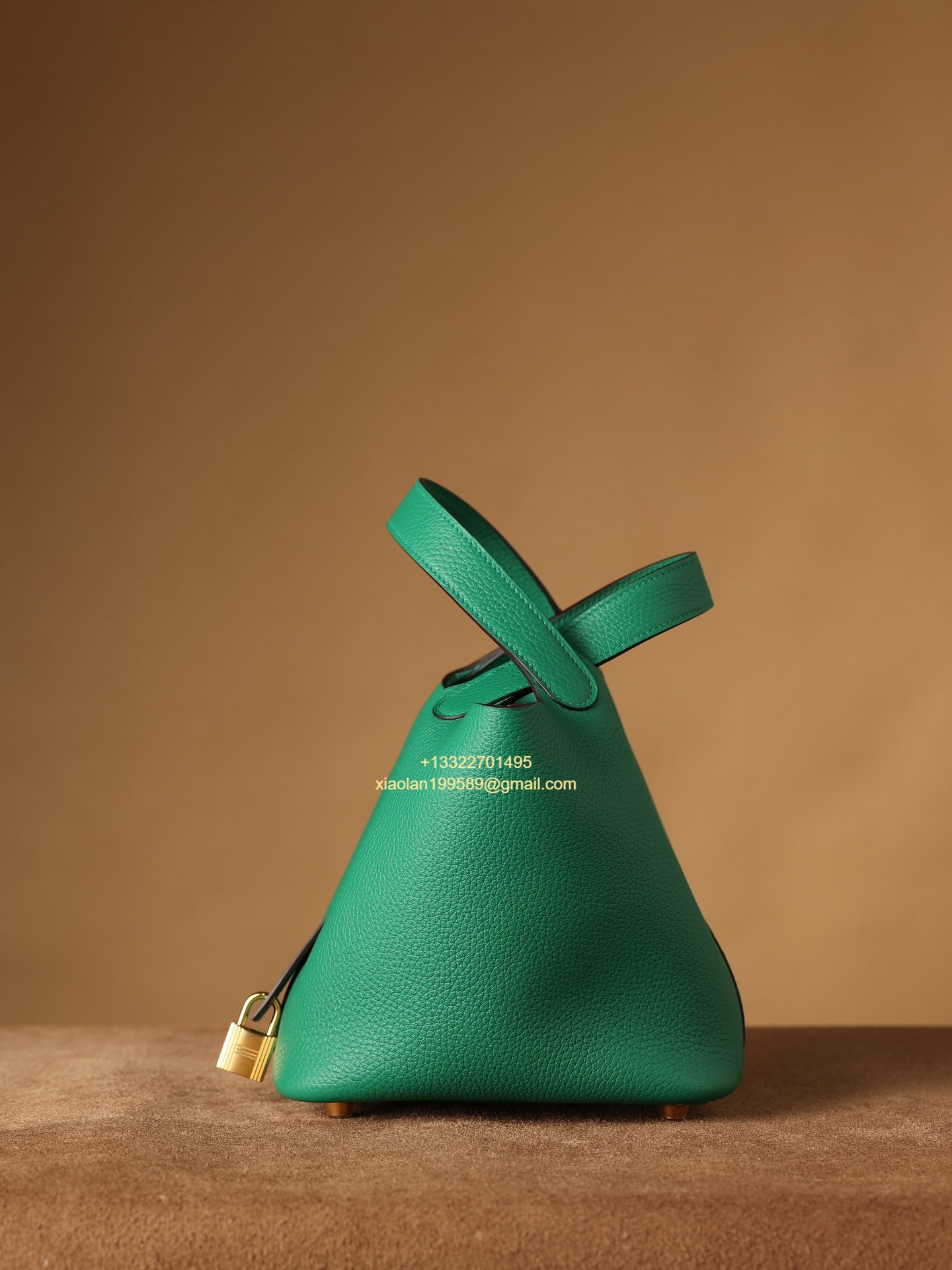 Hermès Picotin 18/22 in Clemence Leather, Hand-stitched with Beeswax Thread, High-end Customization - Velvet Green.