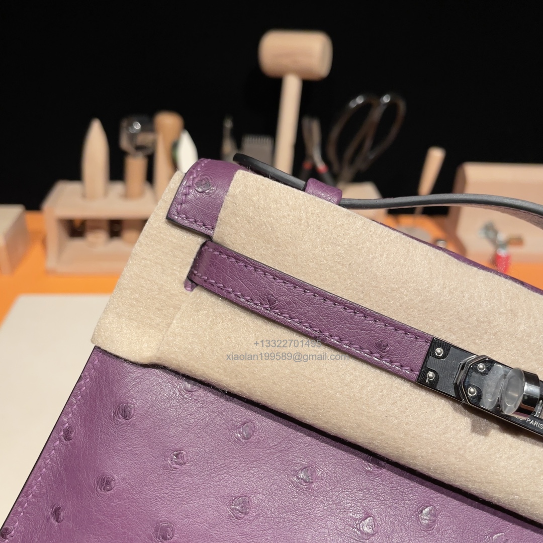 Hermès Kelly Pochette Clutch Bag, South African KK ostrich leather, fully handmade haute couture – Anemone Purple
