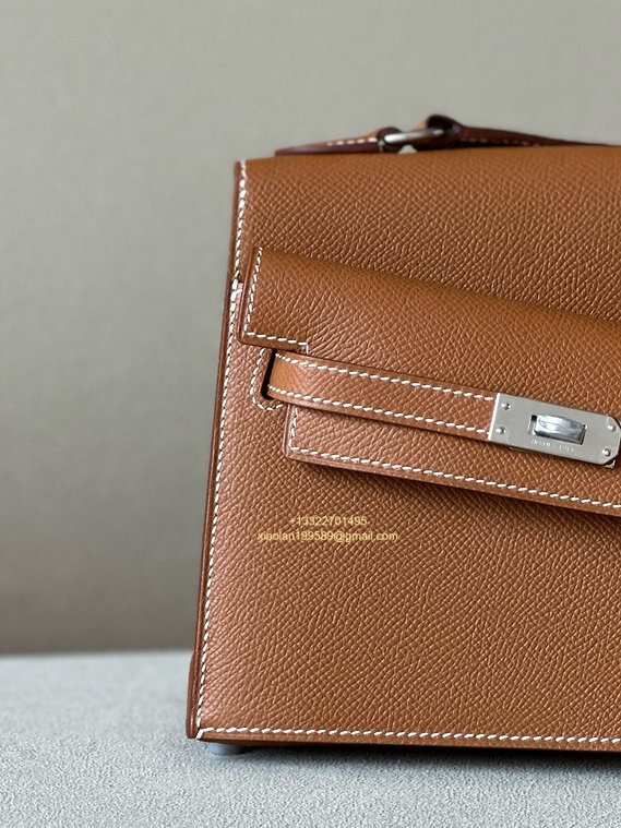 Hermès Mini Kelly 20 Sellier en Désordre Bag in Epsom Leather, Fully Hand-stitched with Beeswax Thread, Color:  Gold Brown.