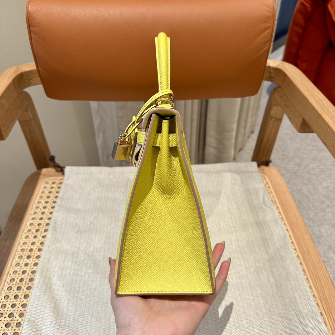 Hermès Kelly Handbag in Amber Yellow  Epsom Cowhide Leather, Purely Handcrafted, High-End Customization Edition