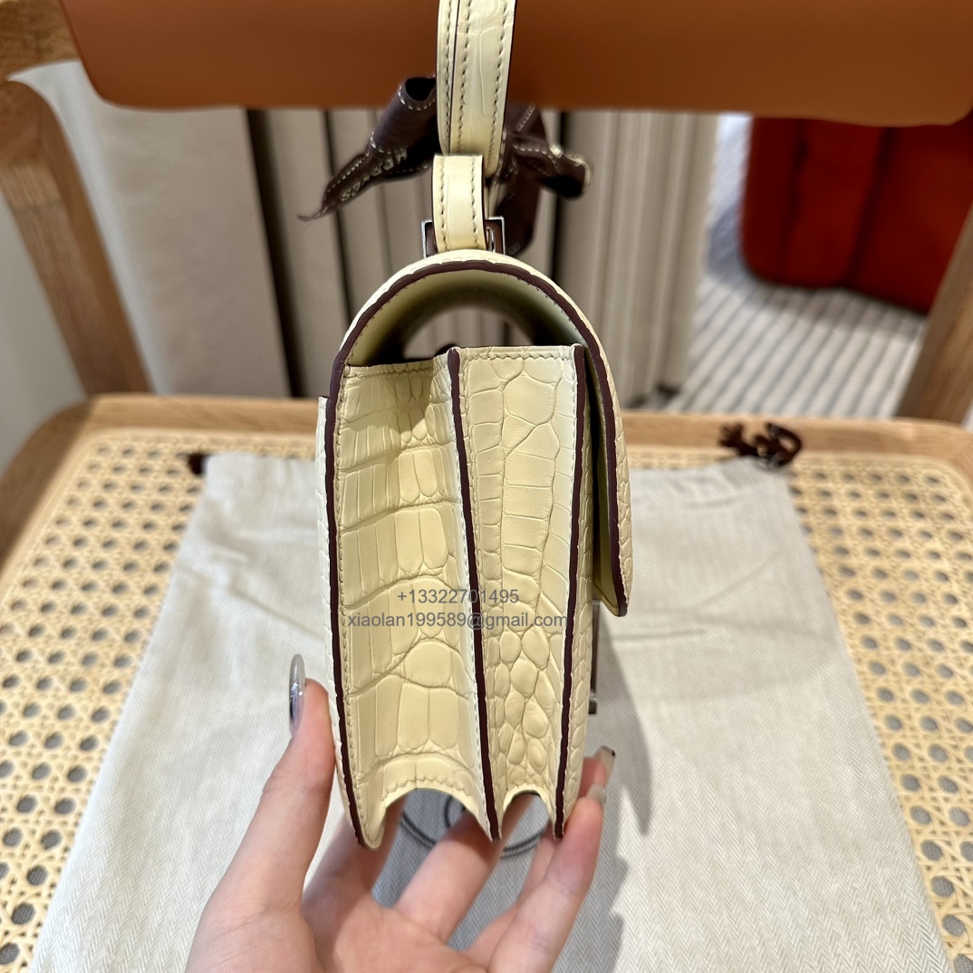 Hermès Constance 18/24cm in Crocodile Leather, Premium Handmade Customization-Vanilla