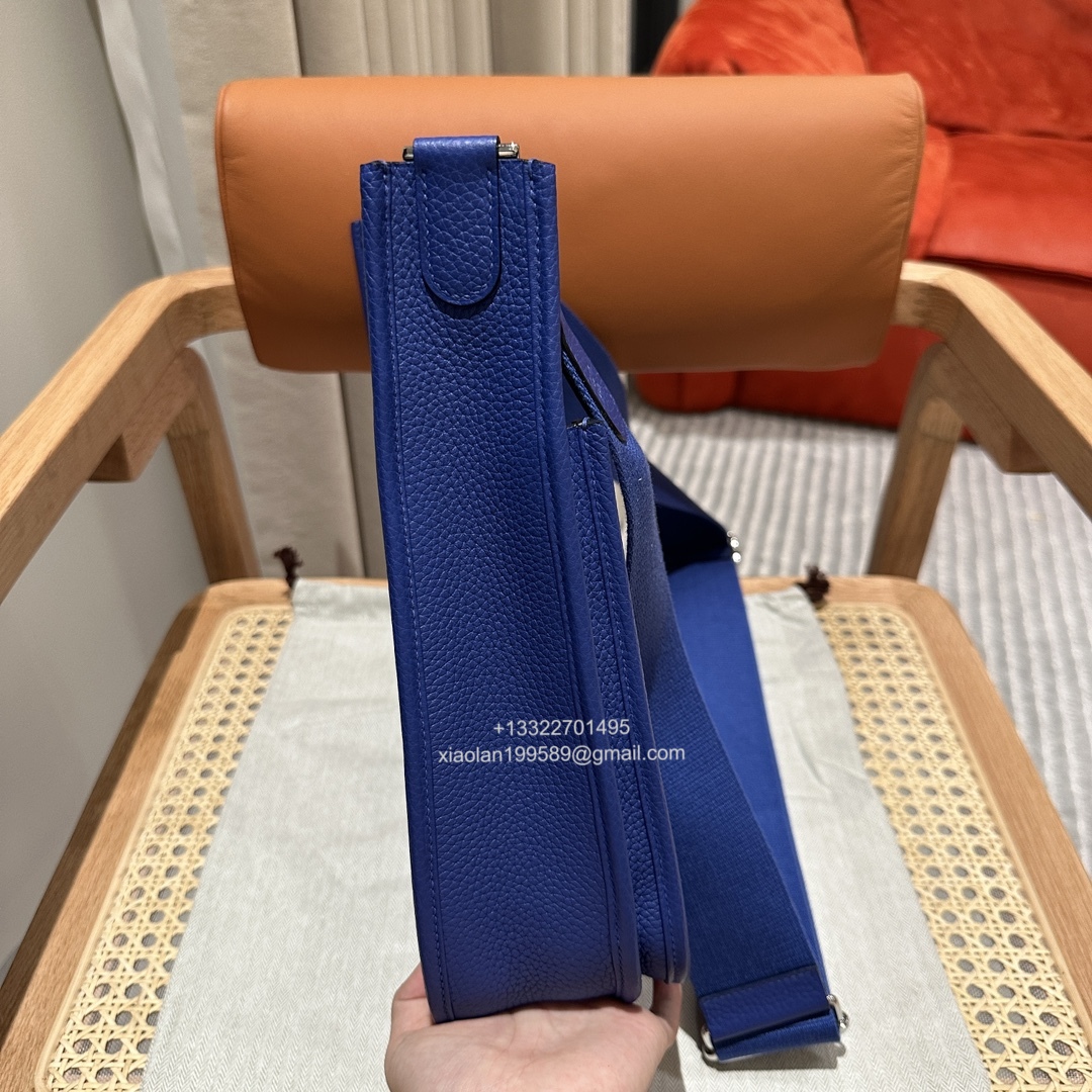 Hermès Evelyne Bag in Clemence Leather, Premium Handcrafted Customization – Electric Blue.
