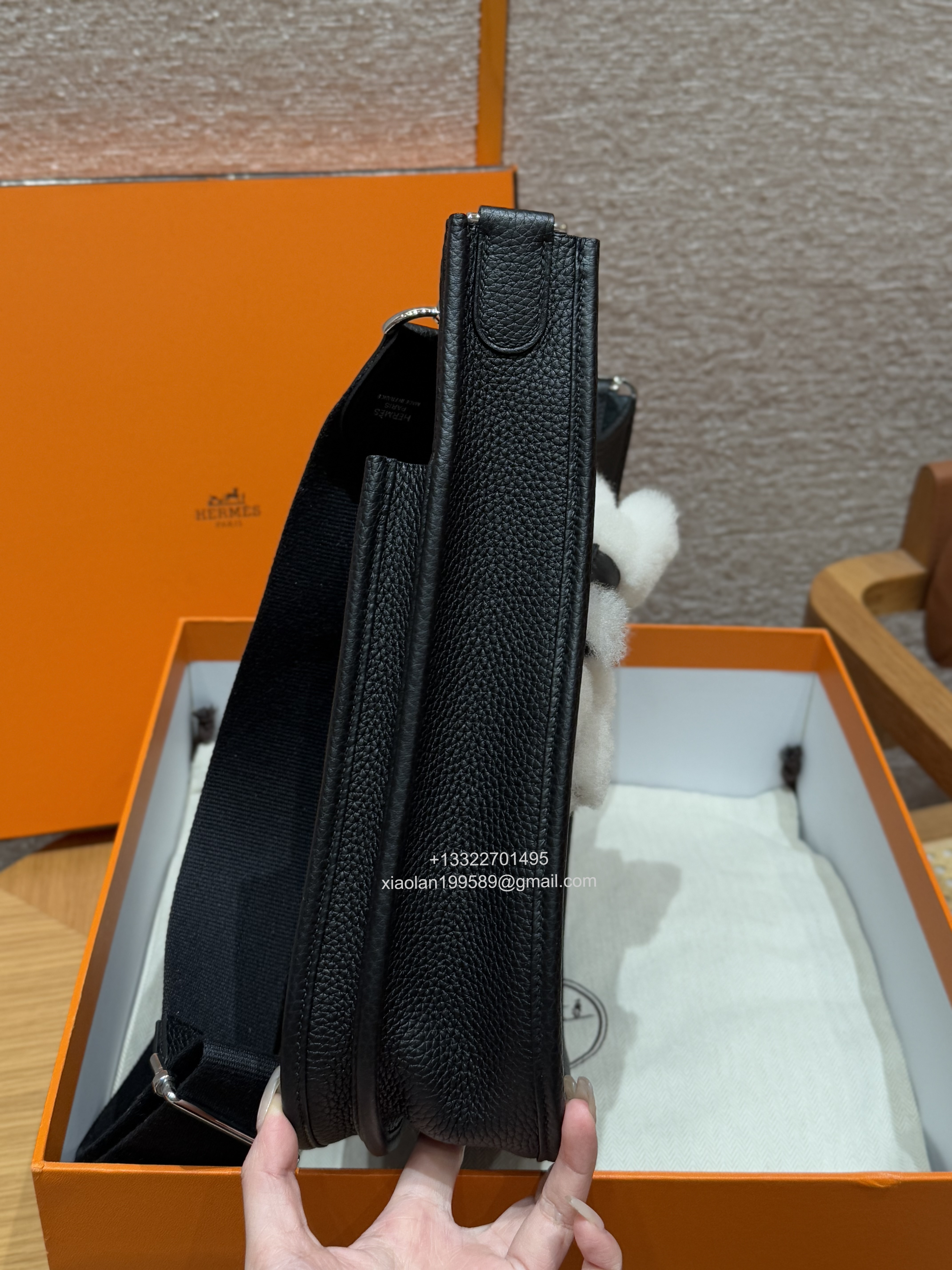 Hermès Evelyne Bag in Clemence Leather, Premium Handcrafted Customization – Black.