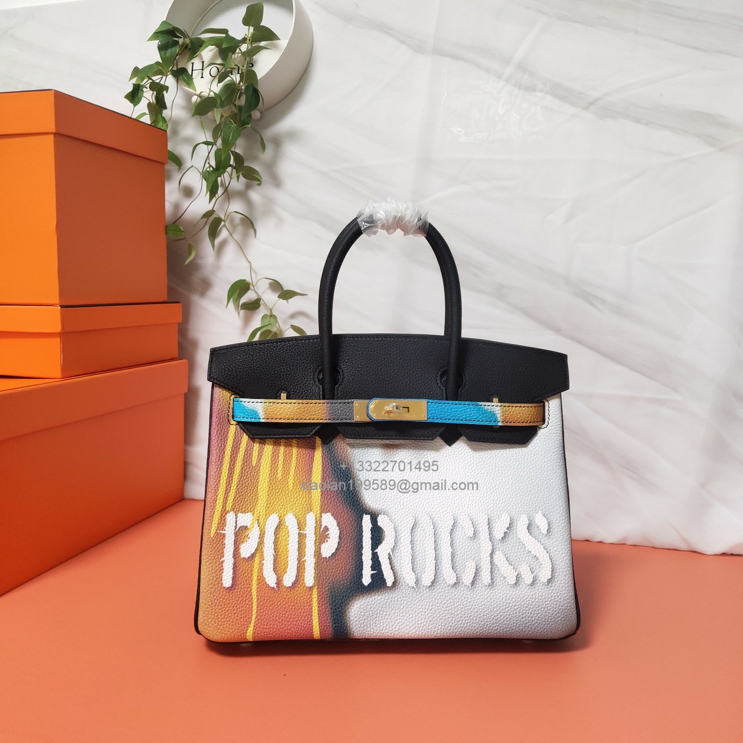 Hermès Birkin 25/30/35cm VIP Private Custom Handcrafted Bag in Togo Leather with Hand-Painted Design.