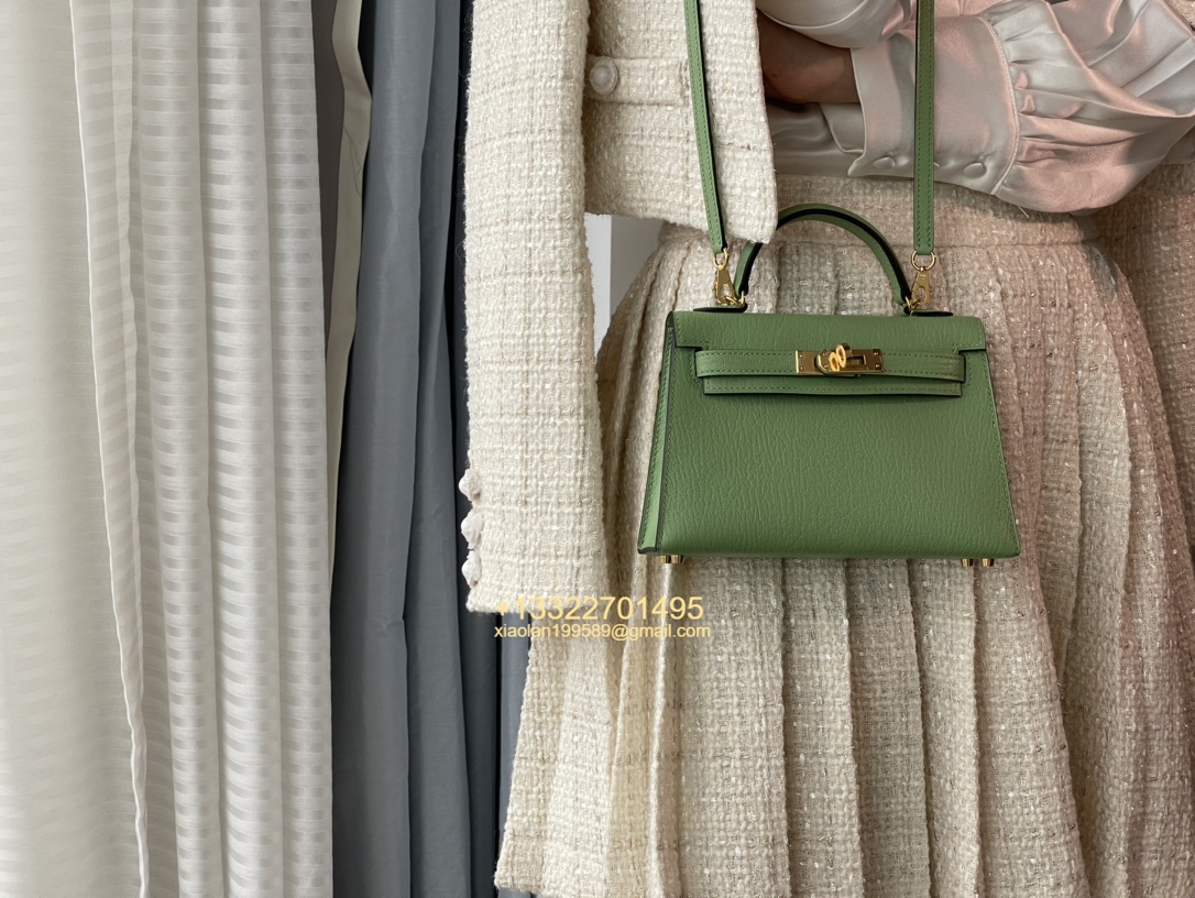 Hermès Mini Kelly II Handbag in Avocado Green Made from French Lambskin, Purely Handcrafted, High-End Customization Edition