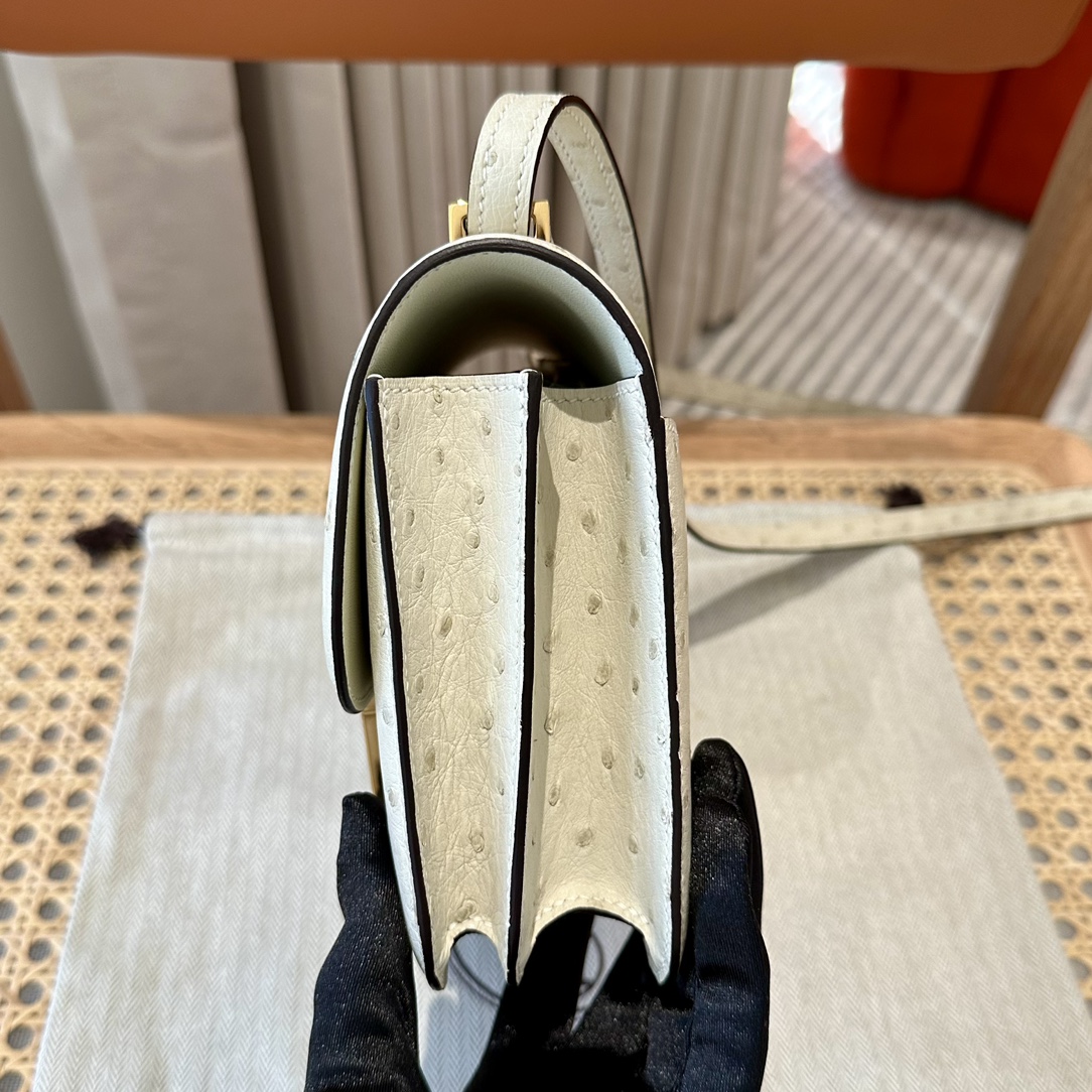 Hermès Constance 18/24 in Ostrich Leather, Premium Fully Handmade Exclusive Customization – 3C/Parchemin.