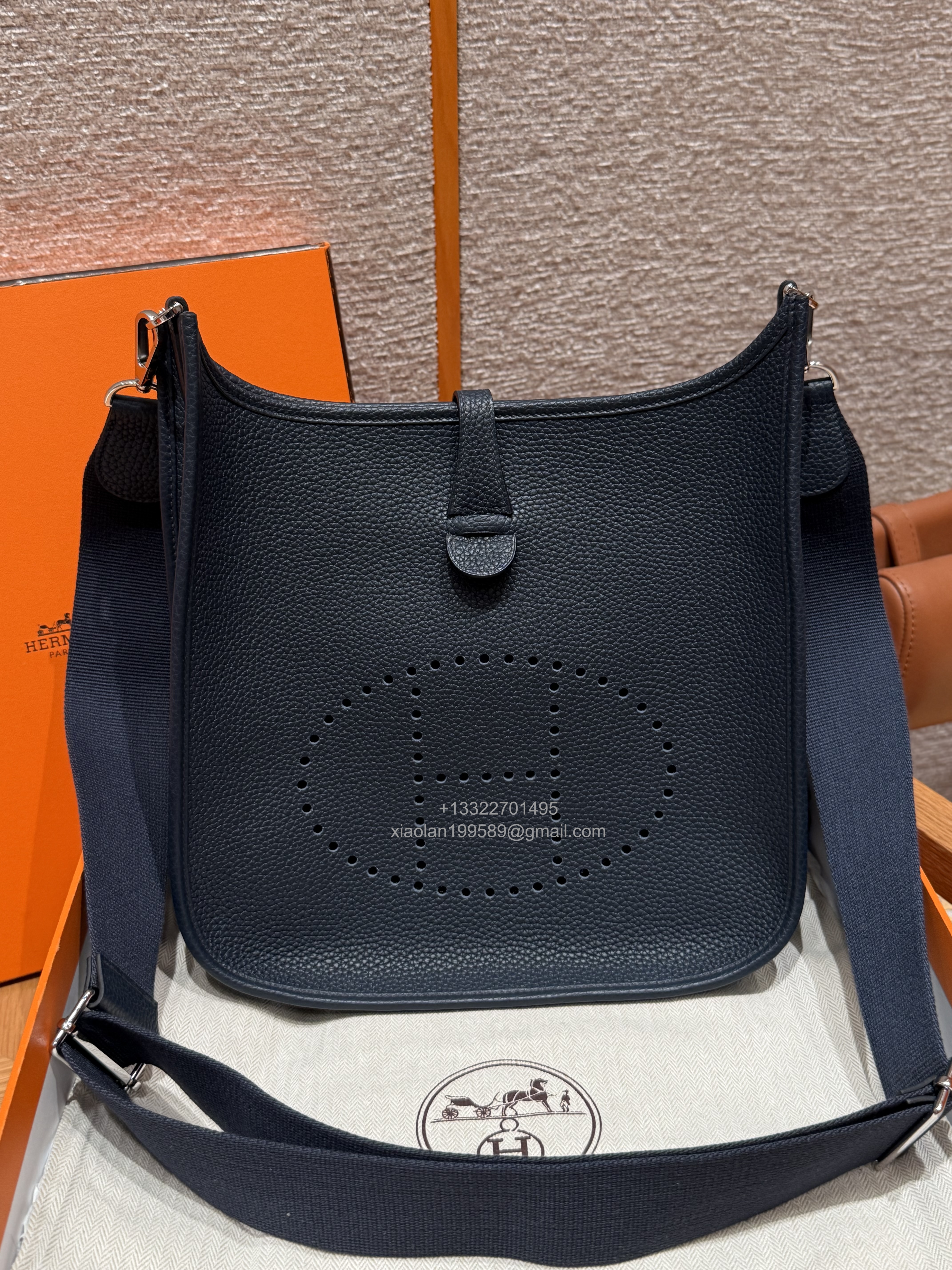 Hermès Evelyne Bag in Clemence Leather, Premium Handcrafted Customization – Midnight Blue.