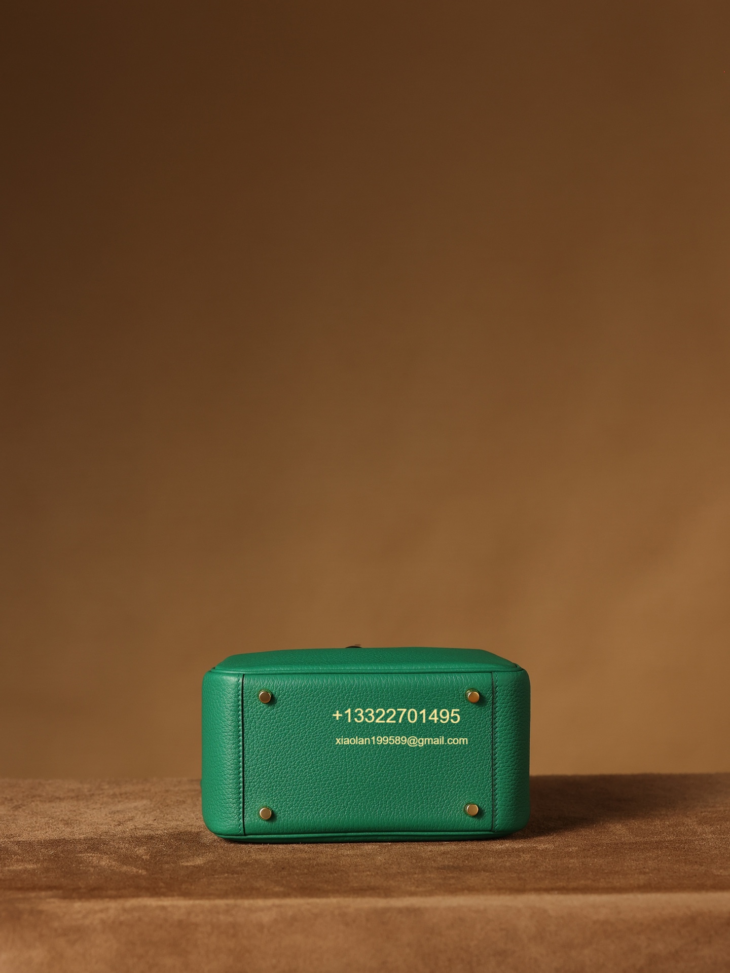 Hermès Lindy Mini 19cm in Velvet Green, crafted with Hermès' exclusive Clemence leather, purely handcrafted, high-end customization edition.