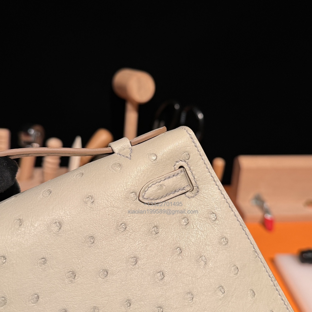 Hermès Kelly Pochette Clutch Bag, South African KK ostrich leather, fully handmade haute couture – Pearl Grey