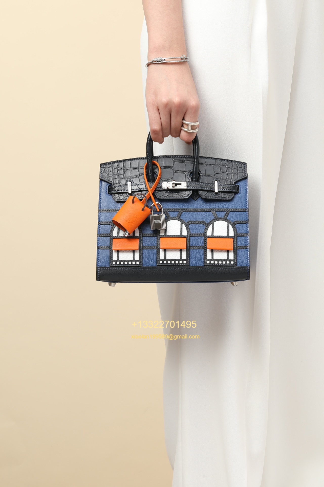 Hermès Birkin 20 House Bag Made from American Alligator Leather, Purely Handcrafted with Waxed Thread Stitching, Custom Private Edition