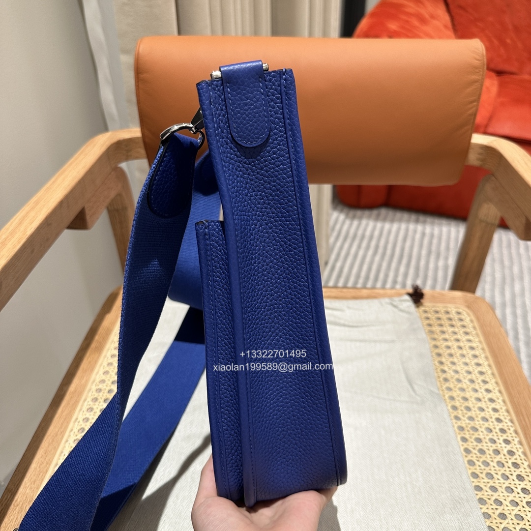 Hermès Evelyne Bag in Clemence Leather, Premium Handcrafted Customization – Electric Blue.