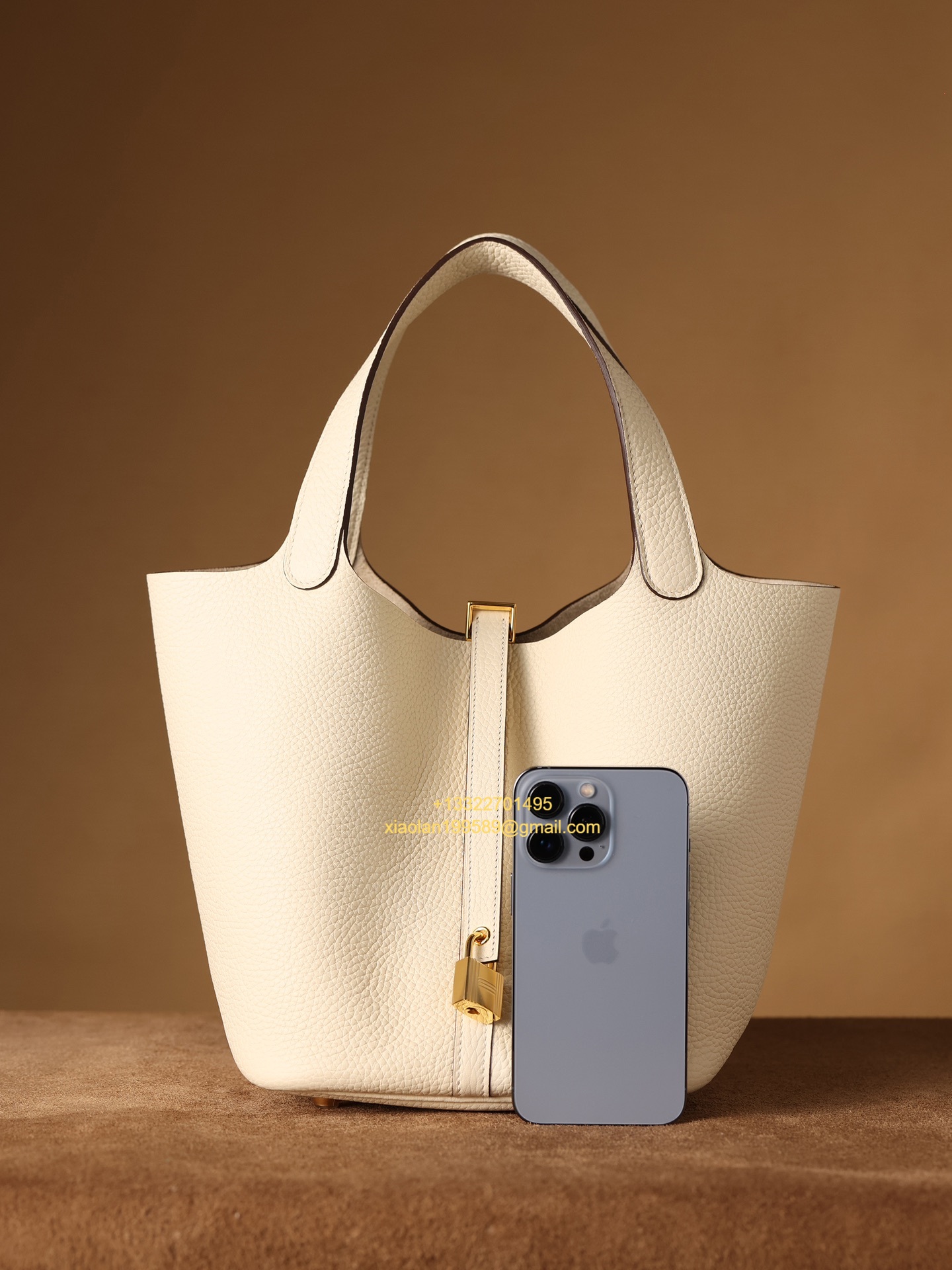Hermès Picotin 18/22 in Clemence Leather, Hand-stitched with Beeswax Thread, High-end Customization - Cream White.