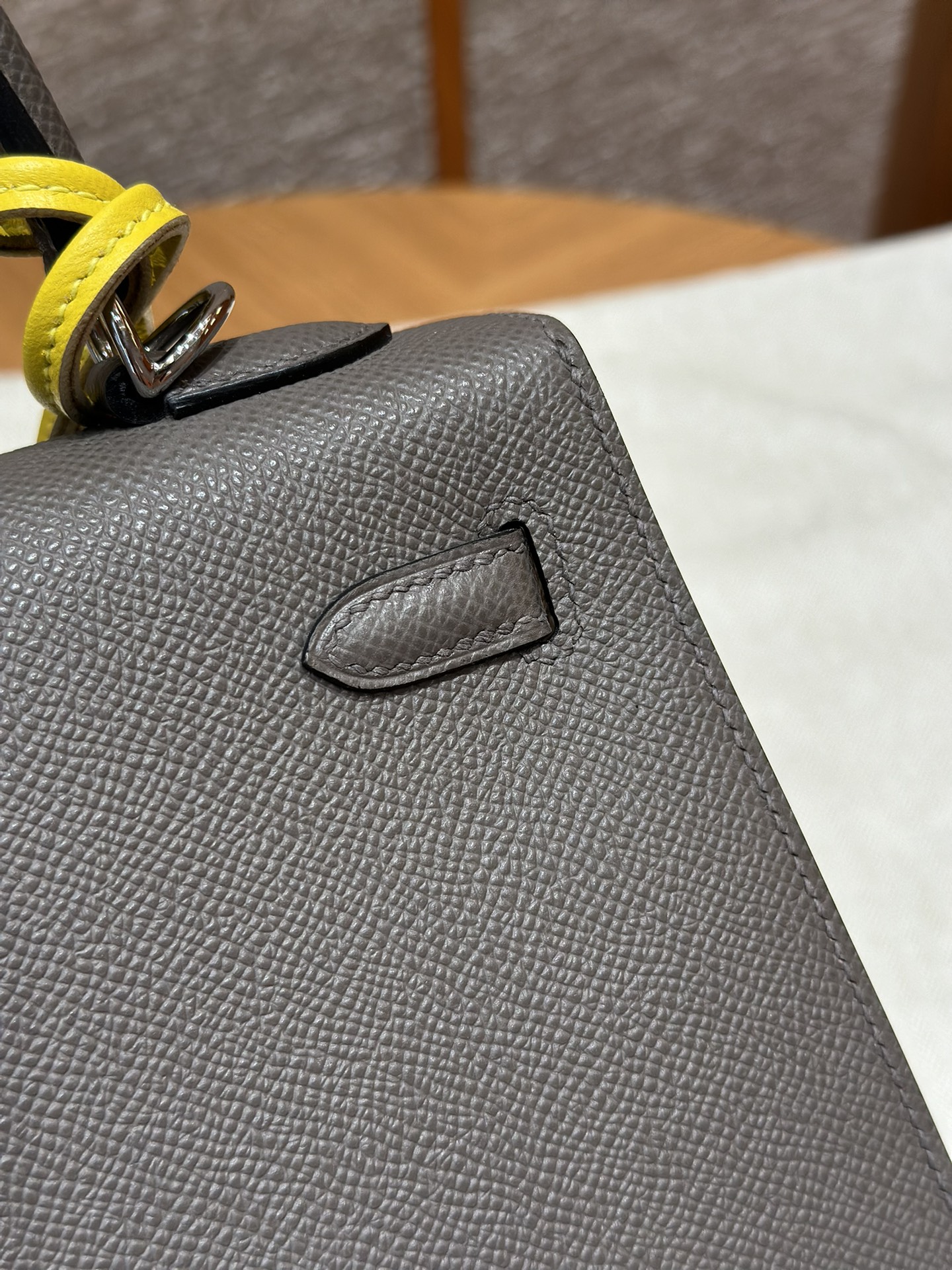 Hermès Kelly Handbag in Etain Epsom Cowhide Leather, Purely Handcrafted, High-End Customization Edition